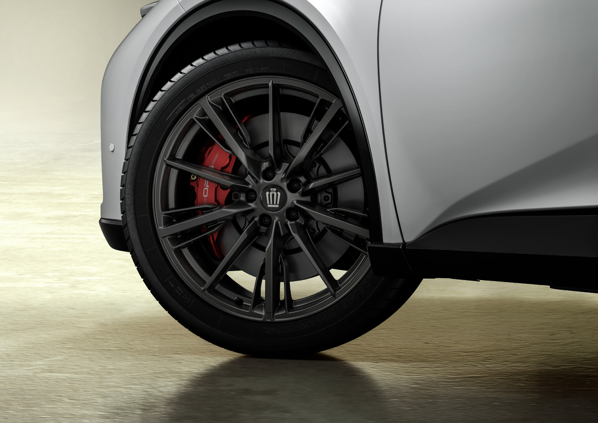 235/45R21タイヤ＆21×8.5Jアルミホイール（マットブラック塗装）＆センターオーナメント