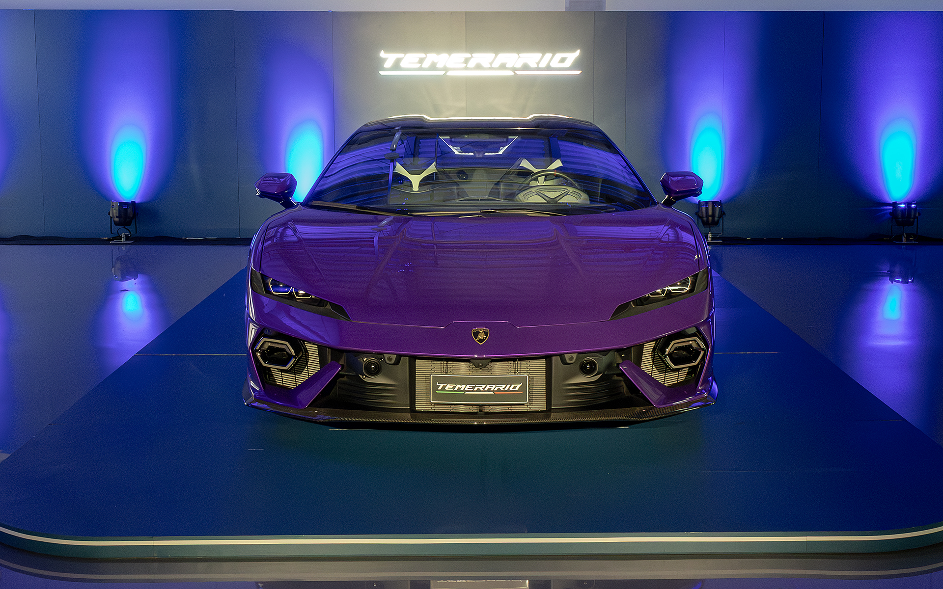 ランボルギーニのHPEV（ハイパフォーマンスEV）「テメラリオ」が展示されていた