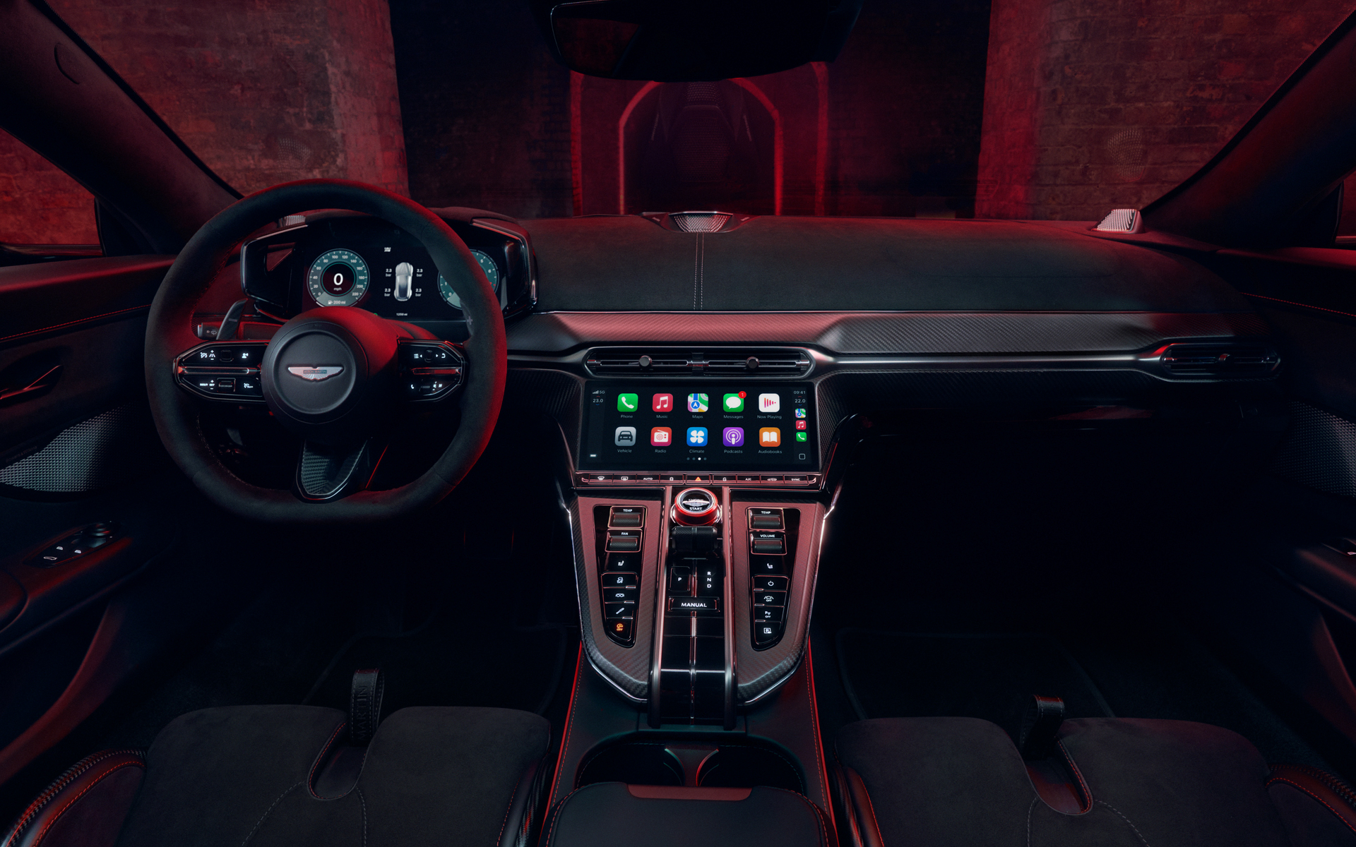 新型「ヴァンテージS」のインテリア