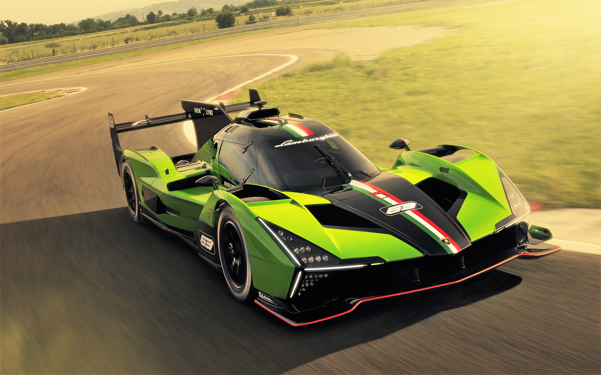 ランボルギーニの耐久レース用マシン「SC63 LMDh」