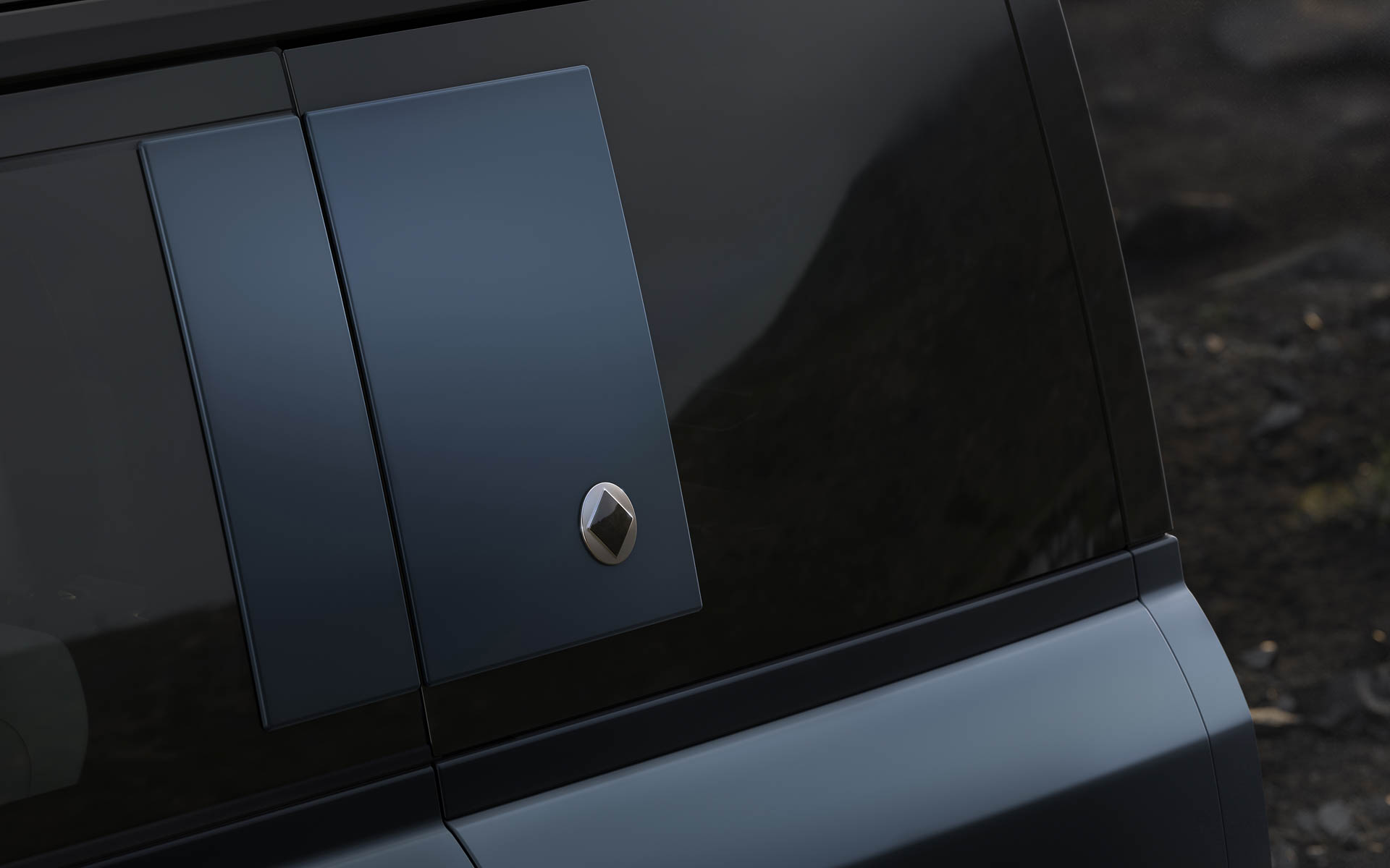 ディフェンダー オクタ