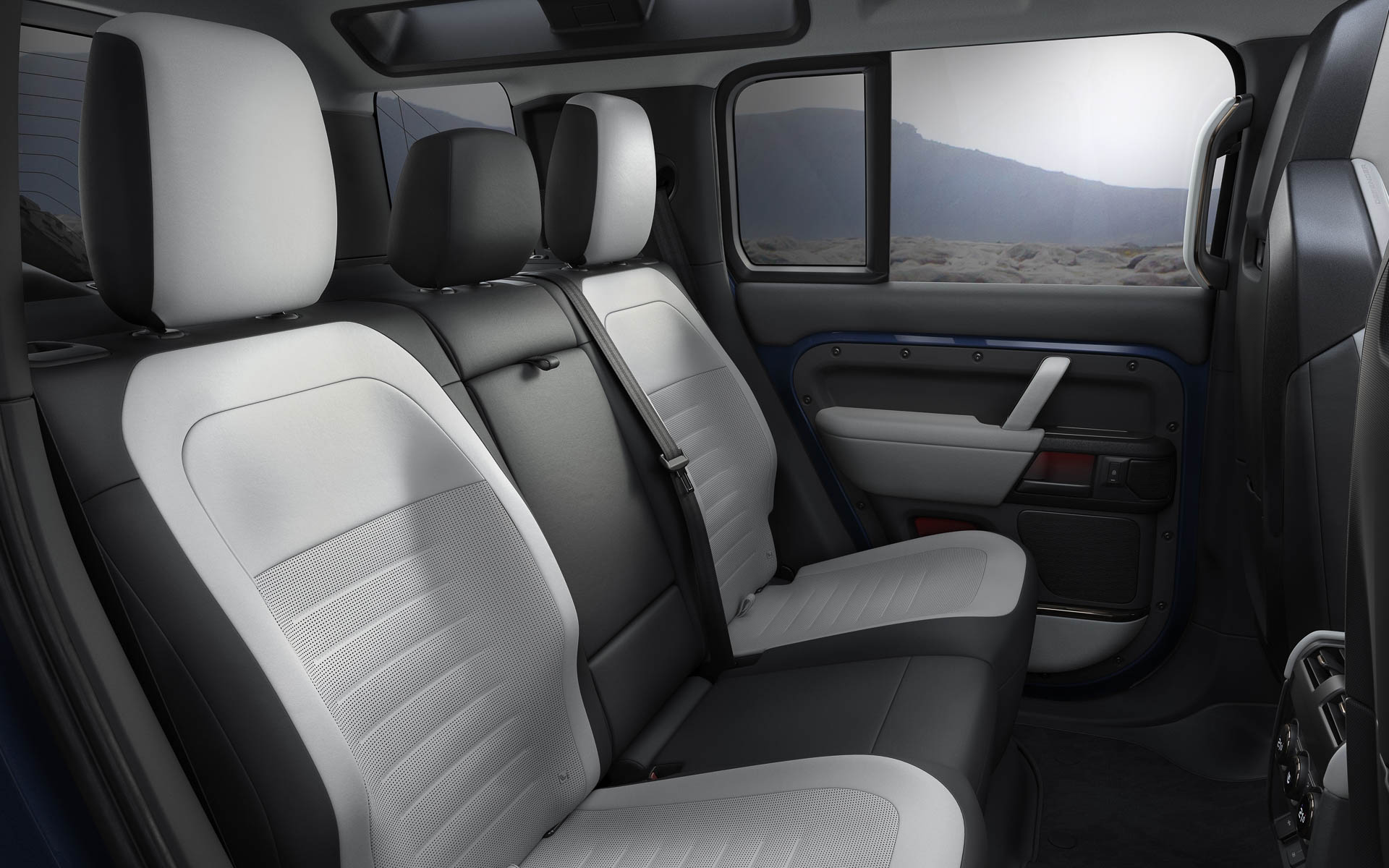 ディフェンダー オクタ