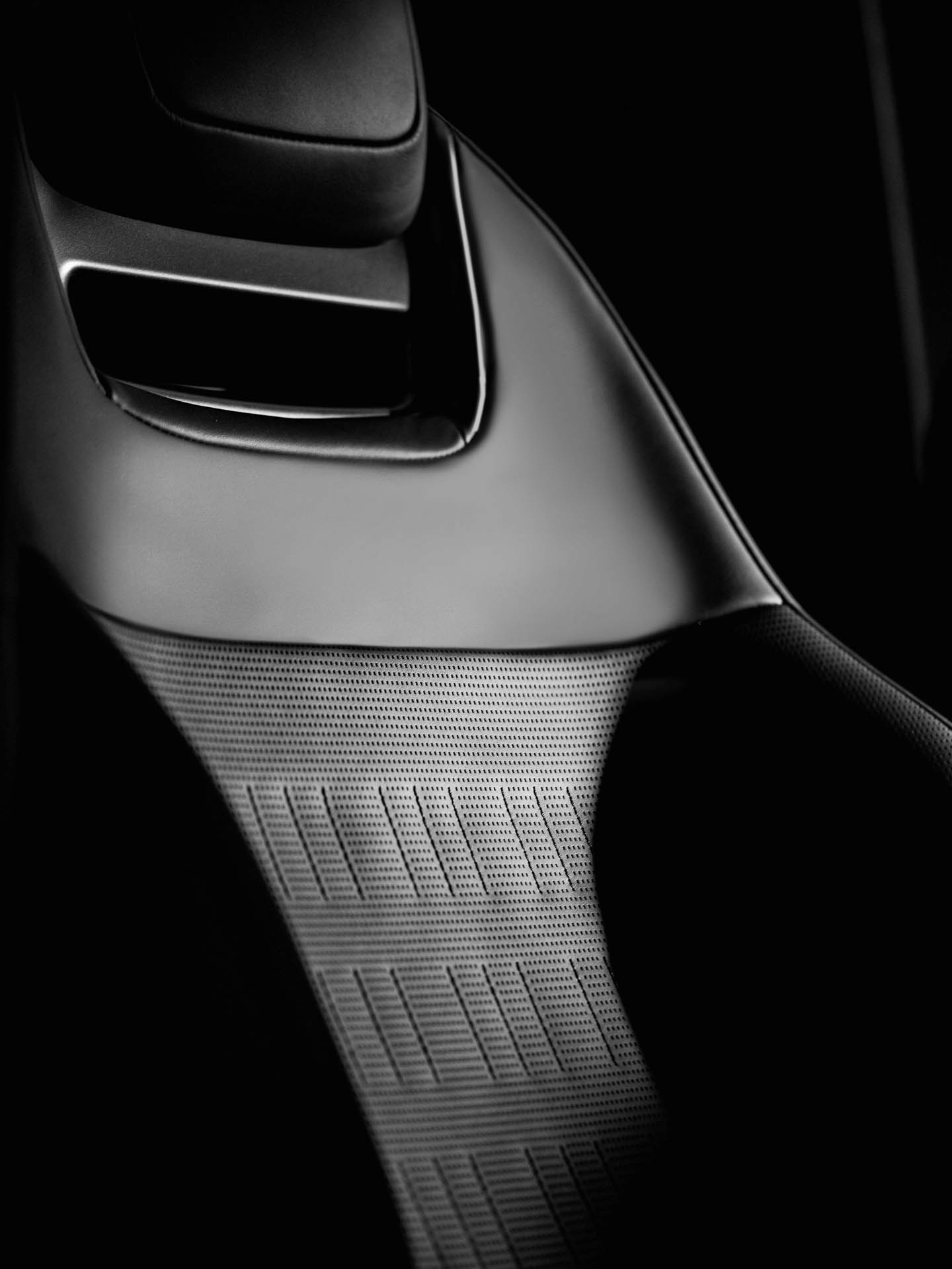 ディフェンダー オクタ ブラック