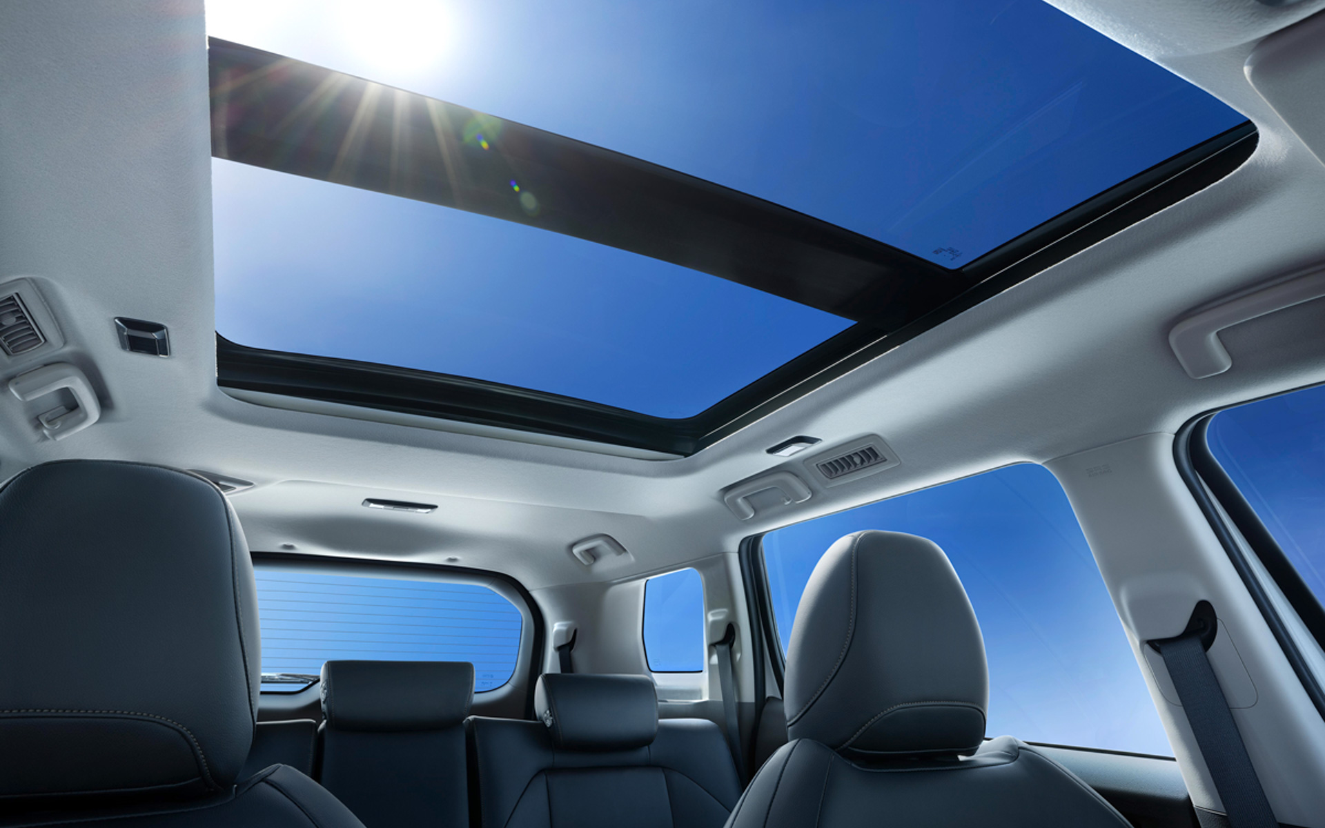 新型ミッドサイズSUV「デスティネーター」