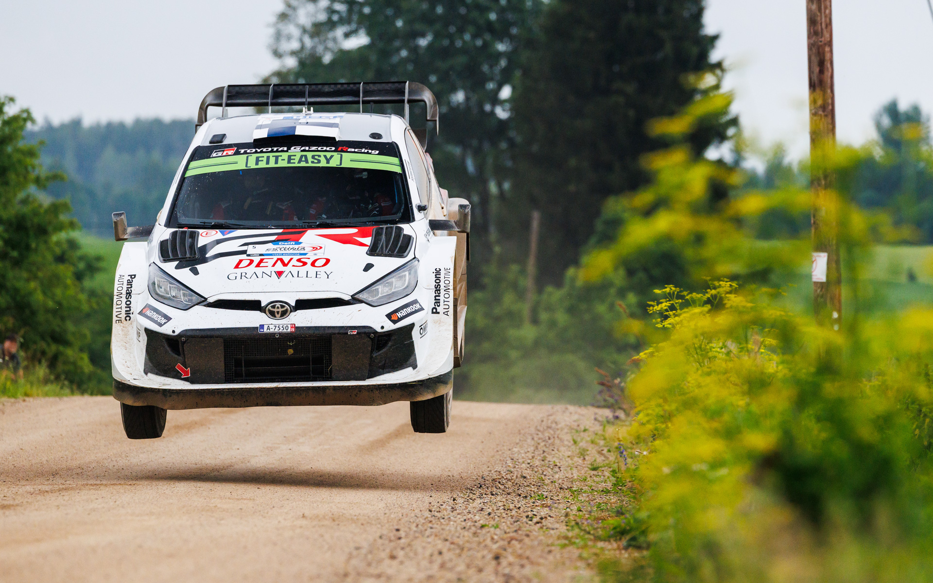 5号車（サミ・パヤリ、マルコ・サルミネン組）