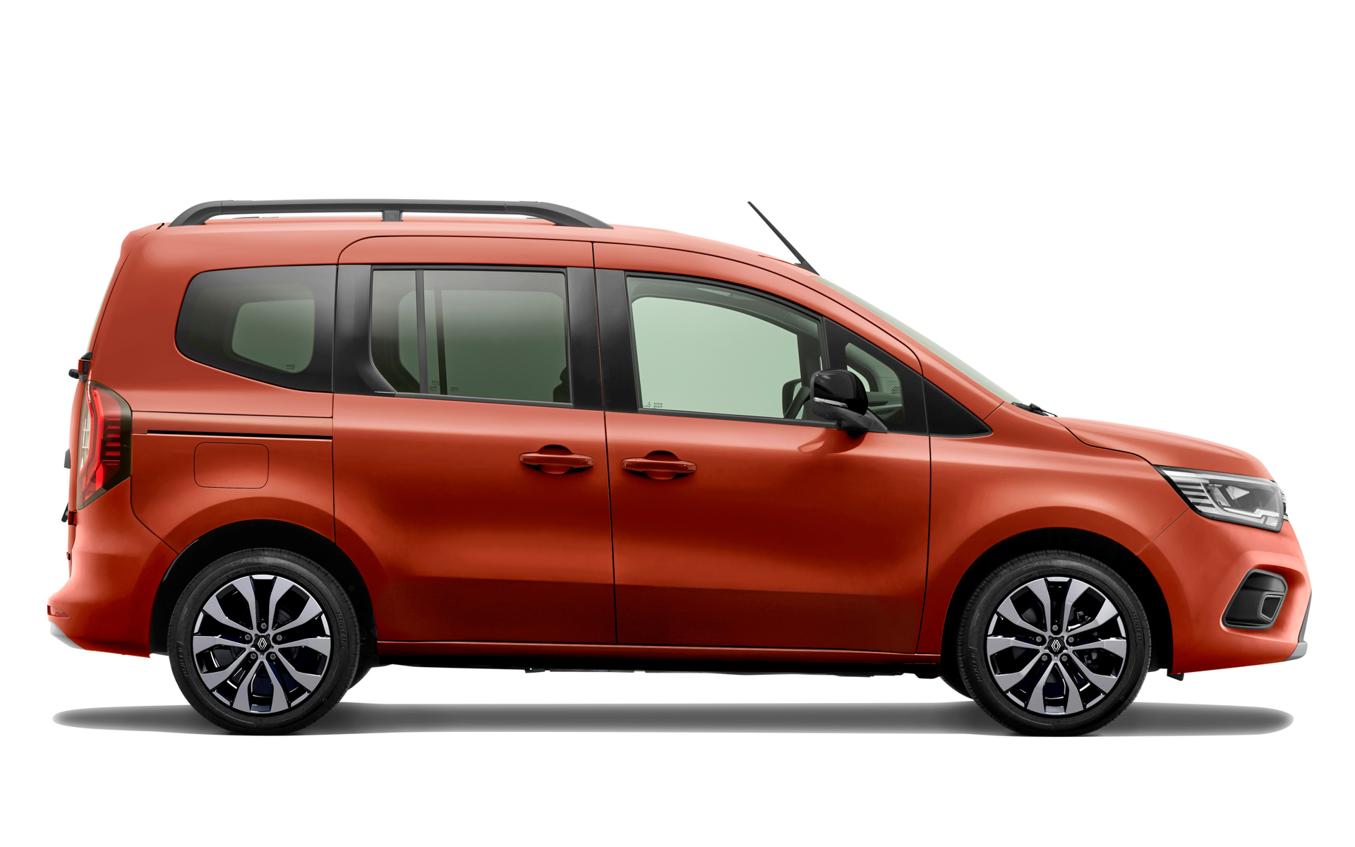 ボディカラー：ブラウン テラコッタ