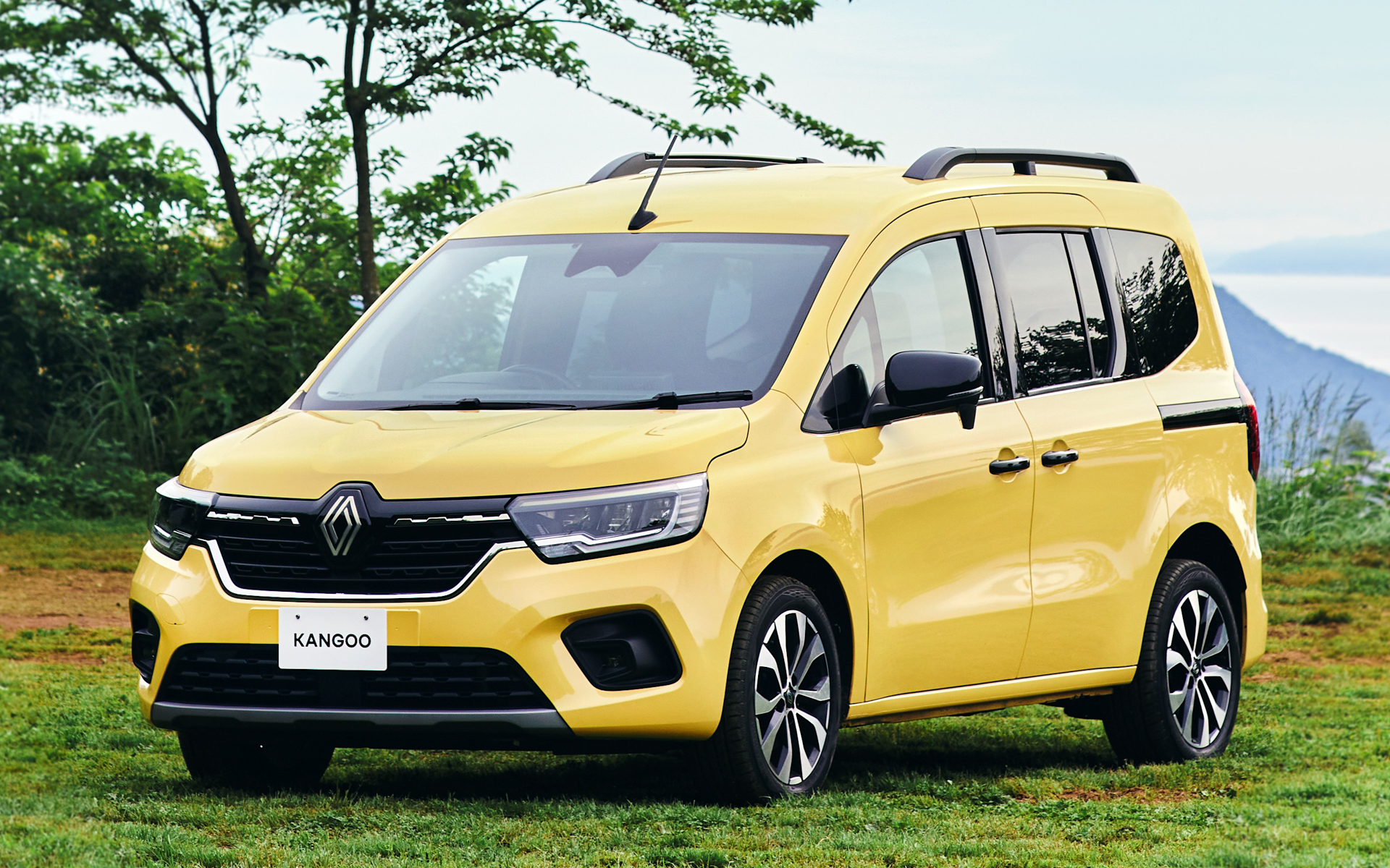 「カングー」がマイナーチェンジを実施した