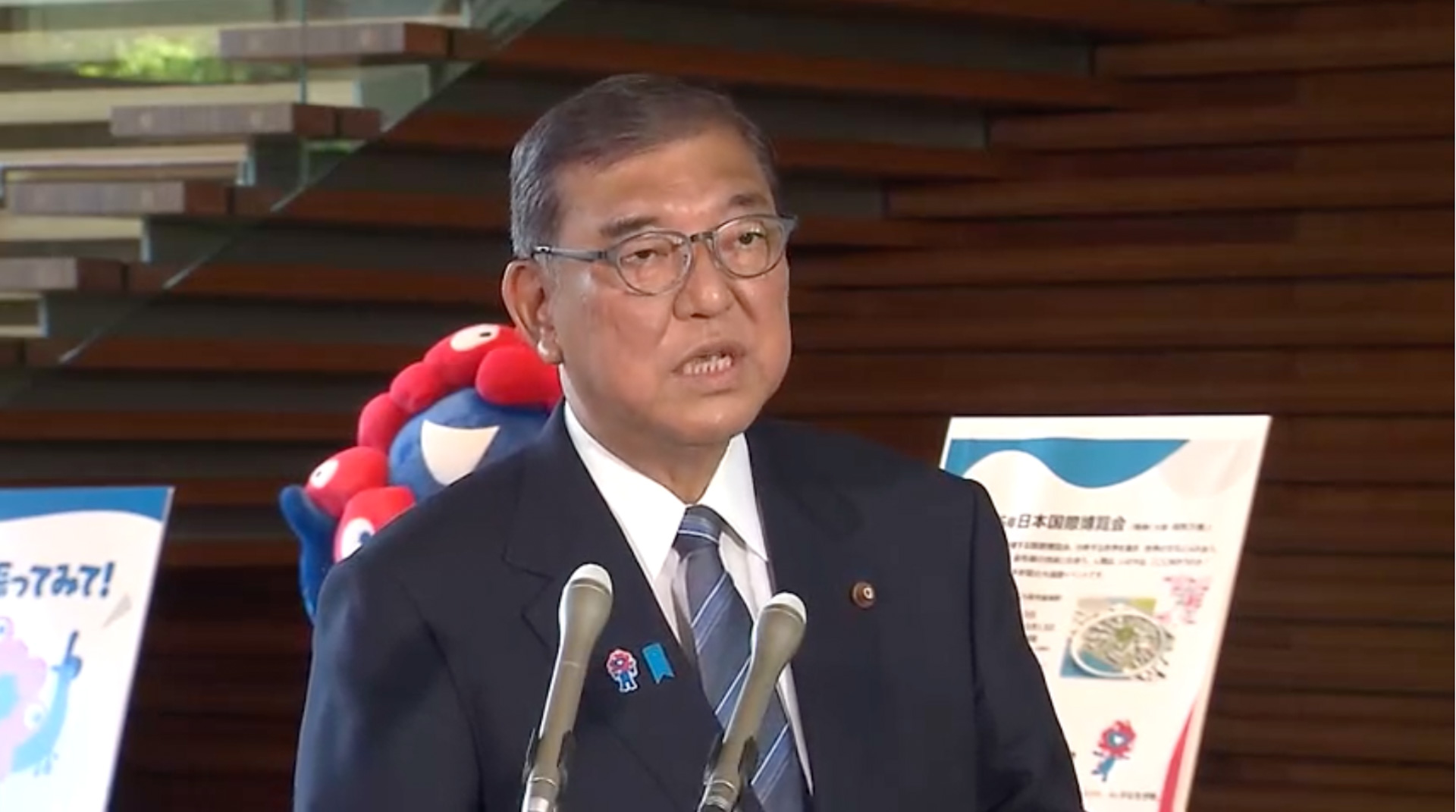 米国関税措置に関する日米協議の合意等について会見する石破総理