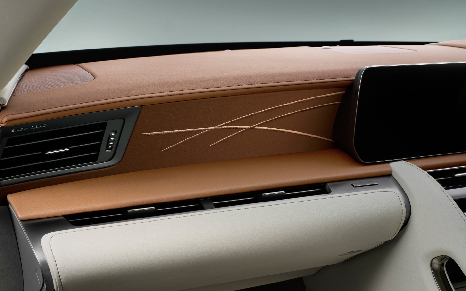 特別仕様車専用グラデーション刺繡（LC500 Convertible 特別仕様車“PINNACLE”）