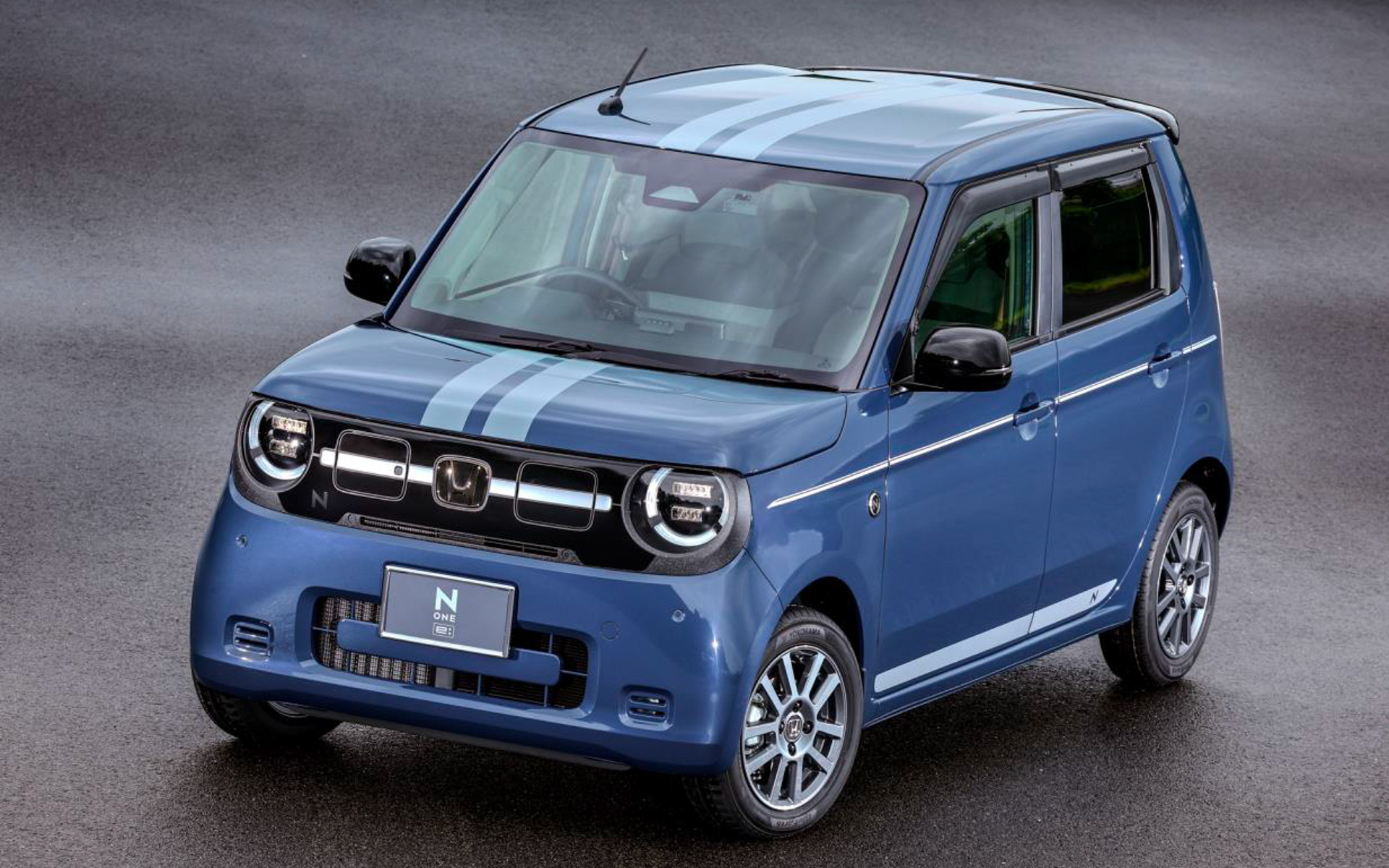 N-ONE e: 純正アクセサリー装着車「Premium Style（プレミアムスタイル 」