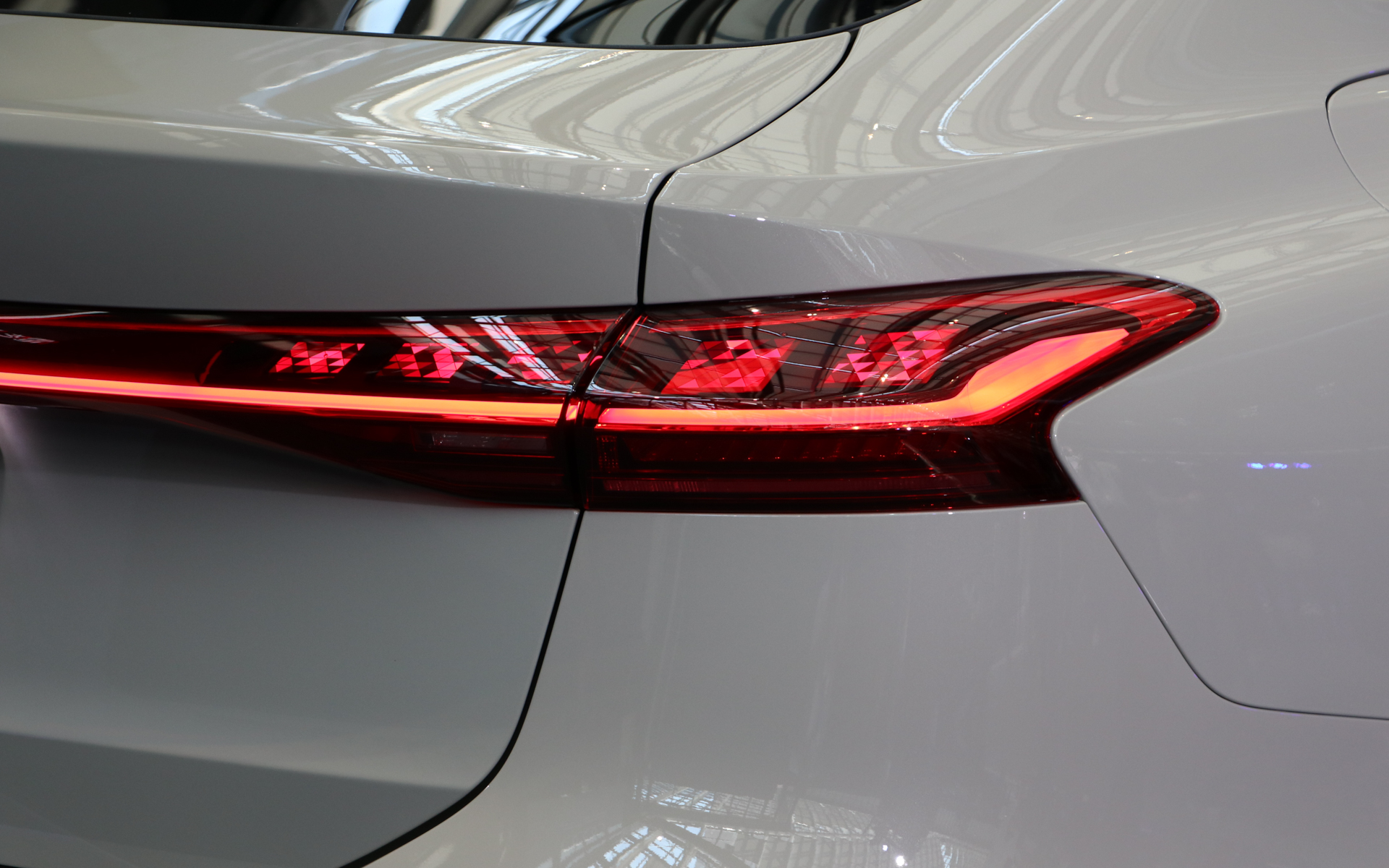 点灯パターンは8種類から選べる