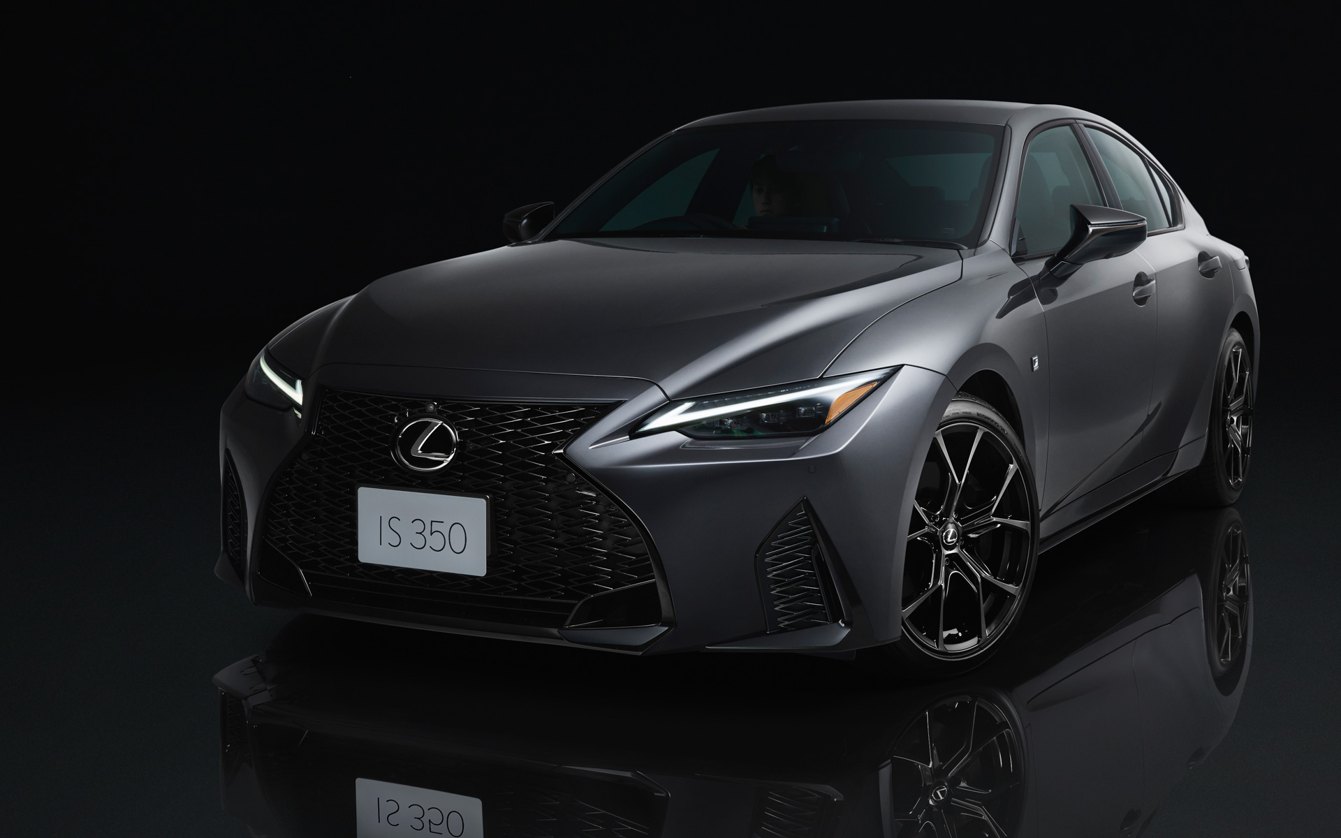 IS350 特別仕様車“F SPORT Mode Black IV”（ソニッククロム）