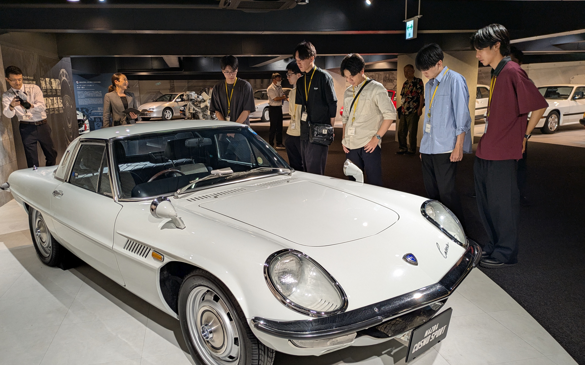 極上状態のユーノス・コスモを見て一同感激