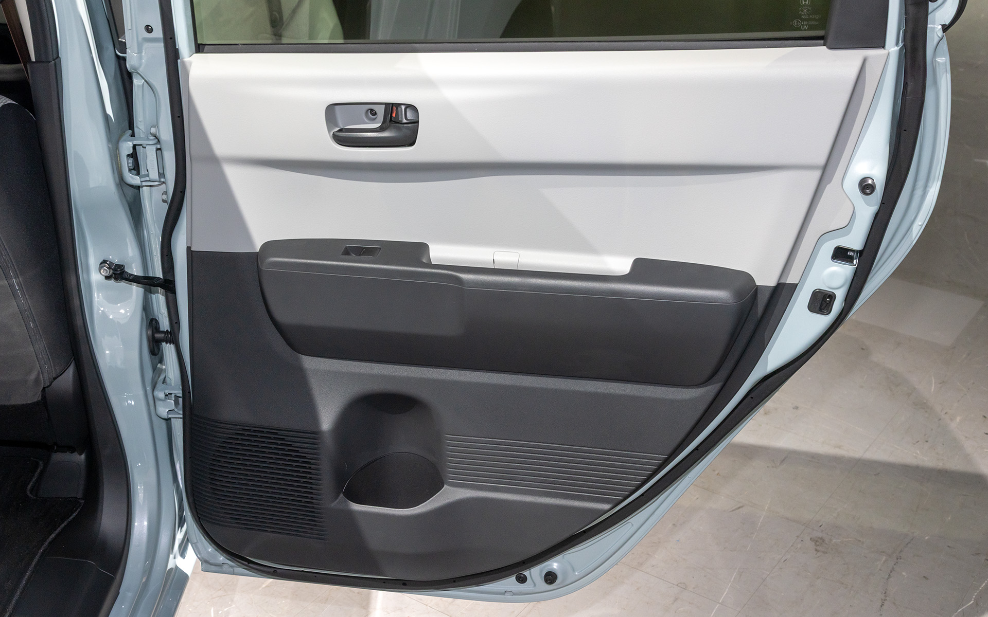 リアドアトリム