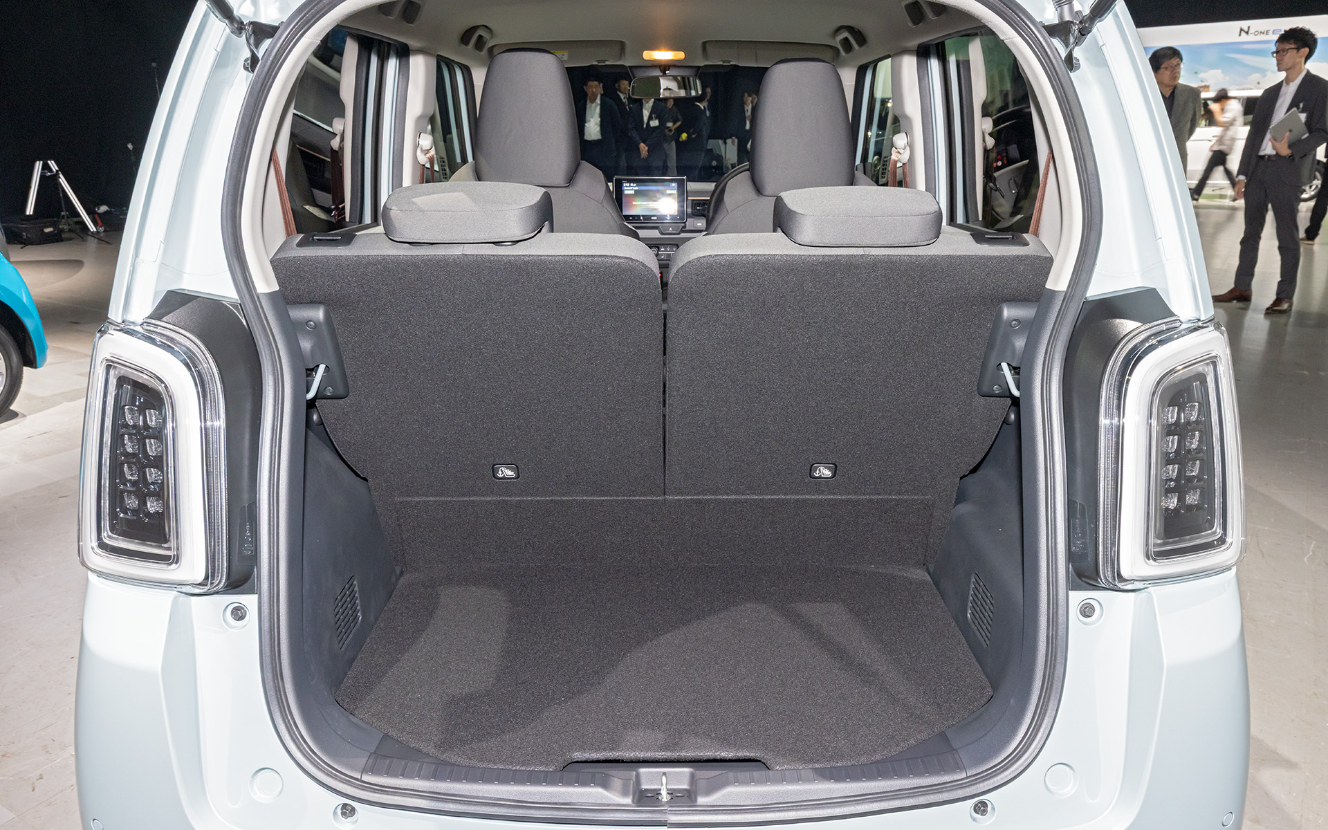 フル乗車時のラゲッジ