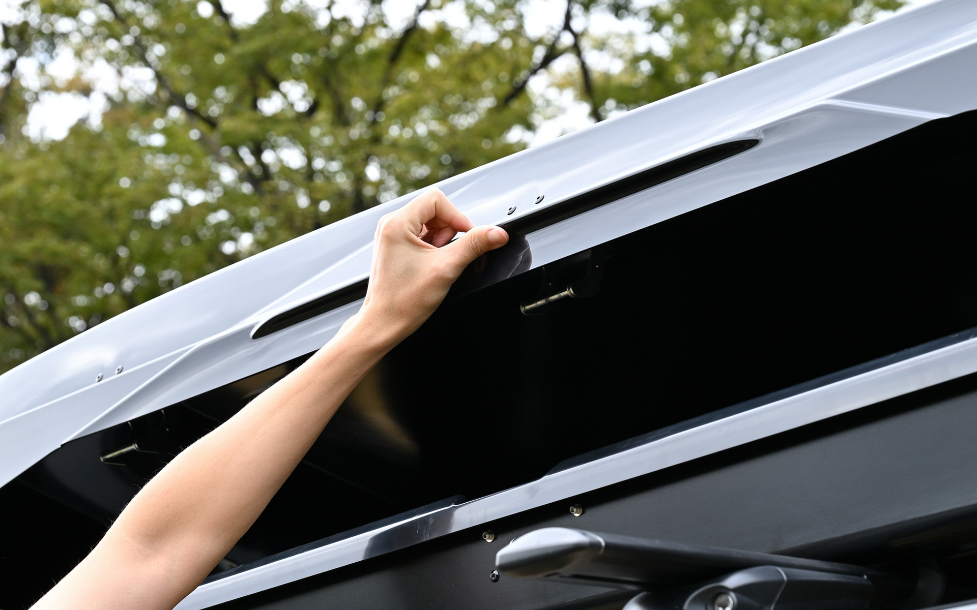 凸形状がハンドルになっている