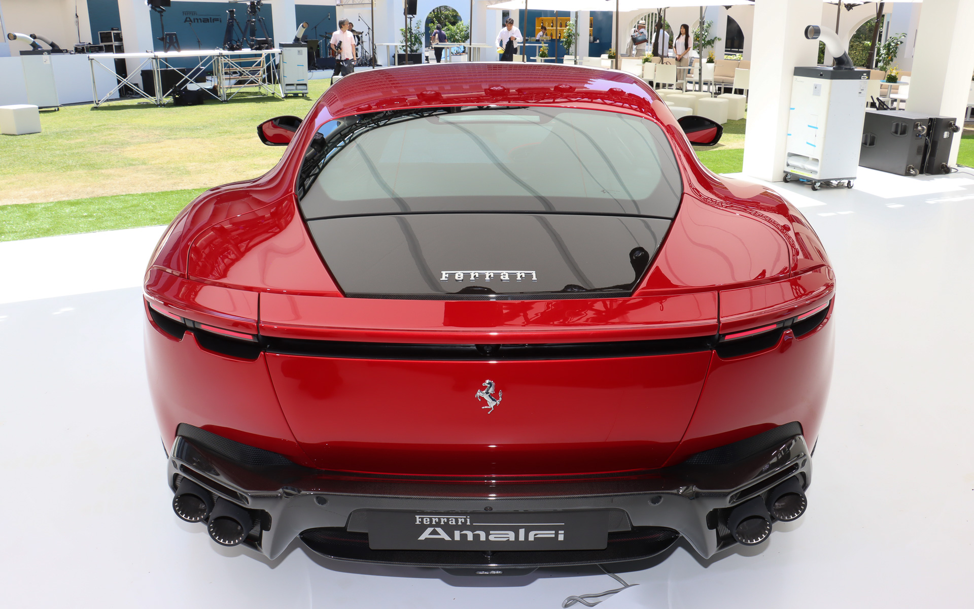 「流麗な単体の塊であるスピードフォルムから展開して、力強くダイナミックな個性を生み出す」というエクステリアデザイン