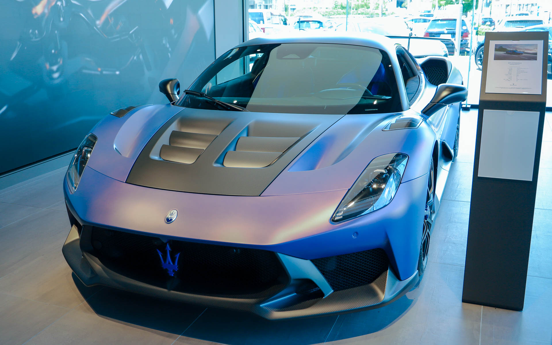 GT2 ストラダーレ