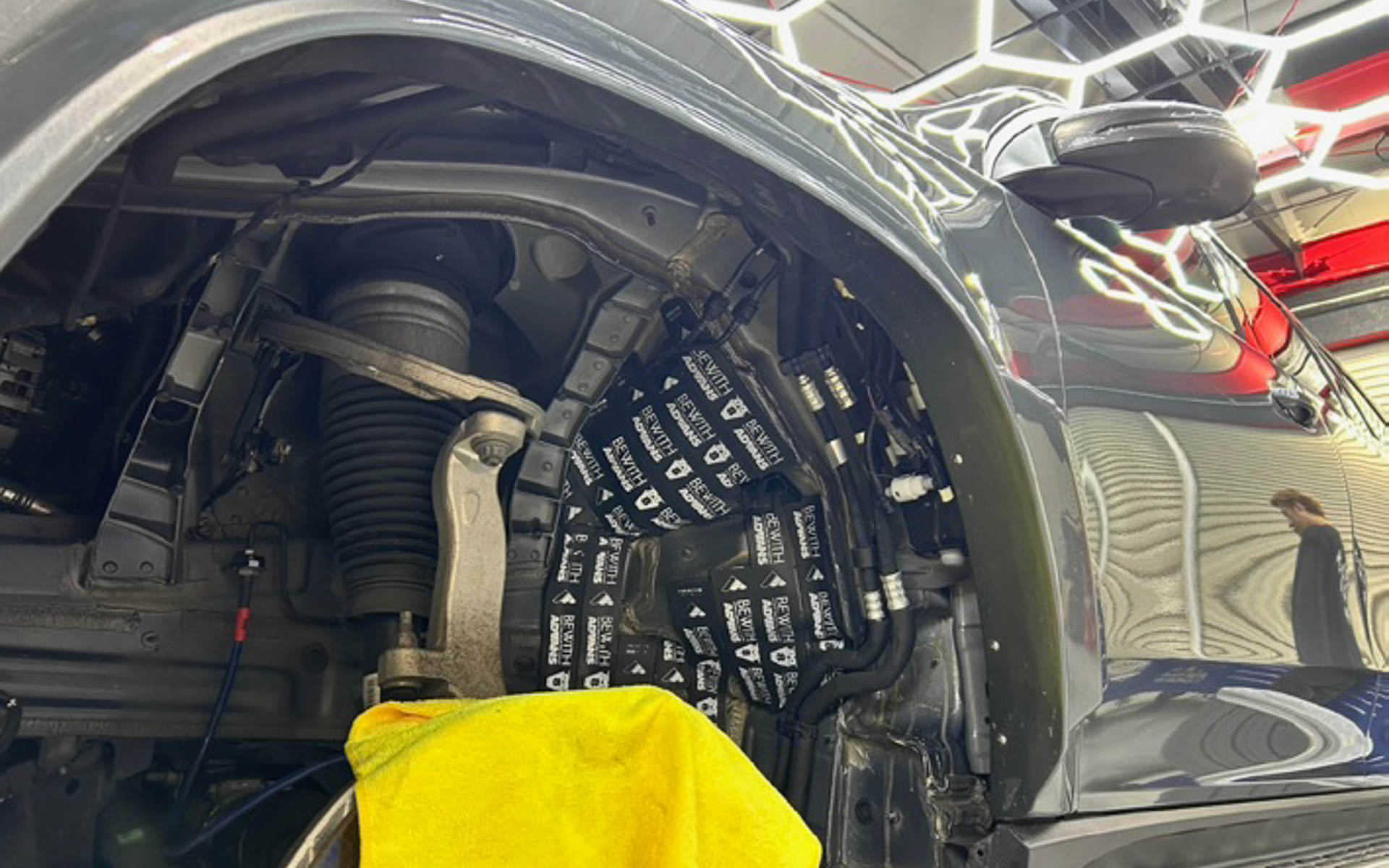 フロントフェンダーへの施工イメージ