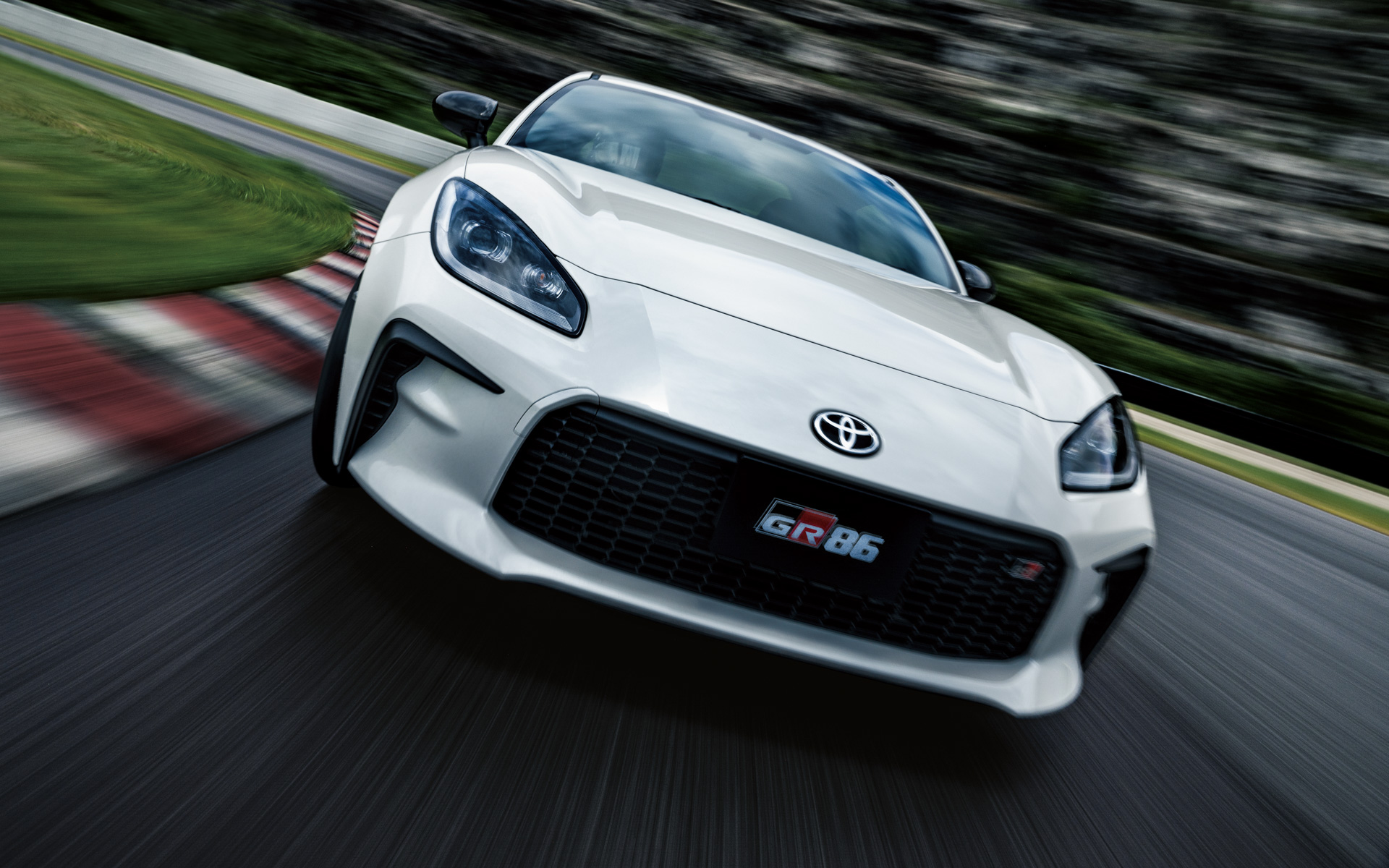 「GR86」RZ（6速MT）