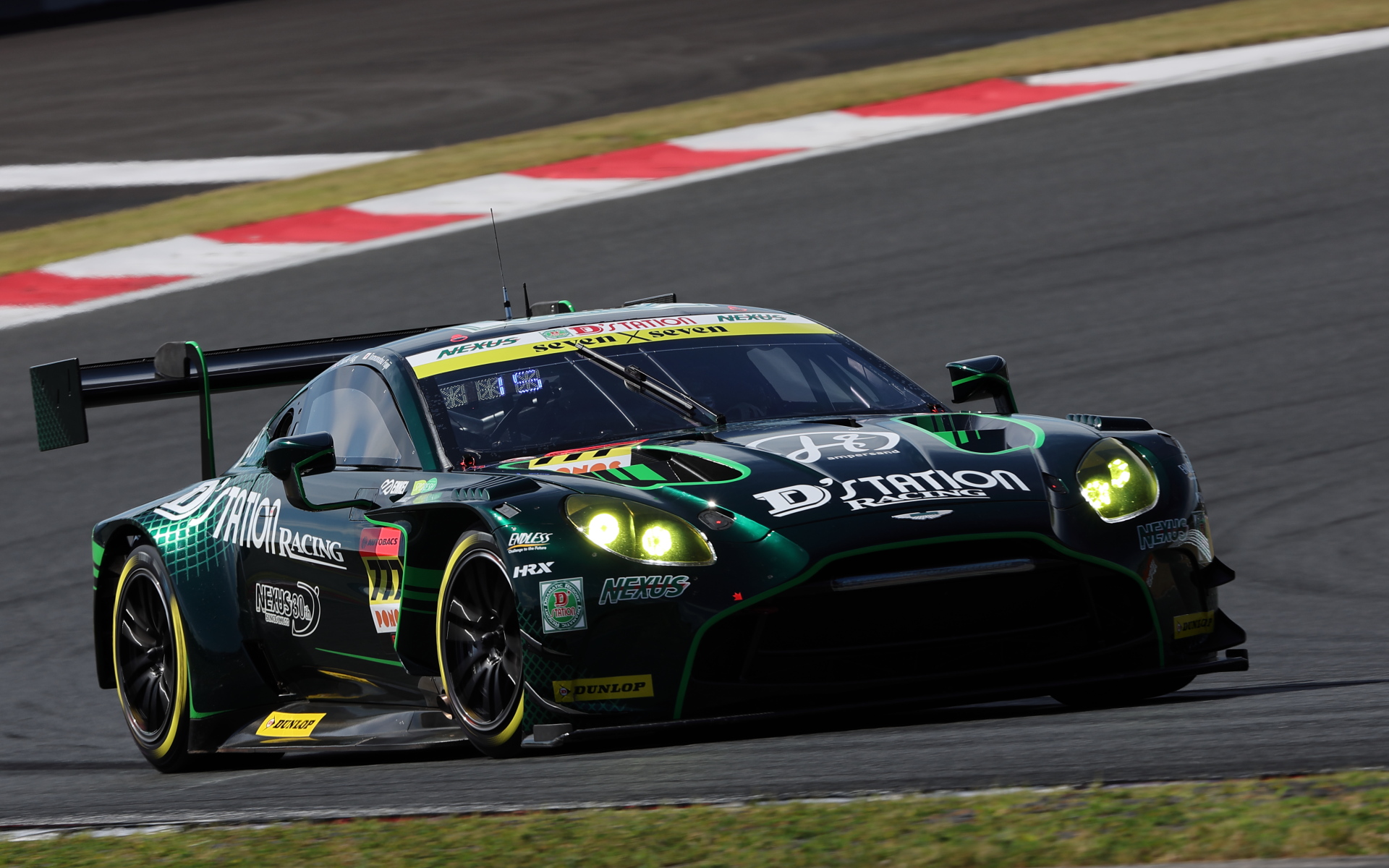 GT300を制した777号車 D'station Vantage GT3（チャーリー・ファグ選手/DL）