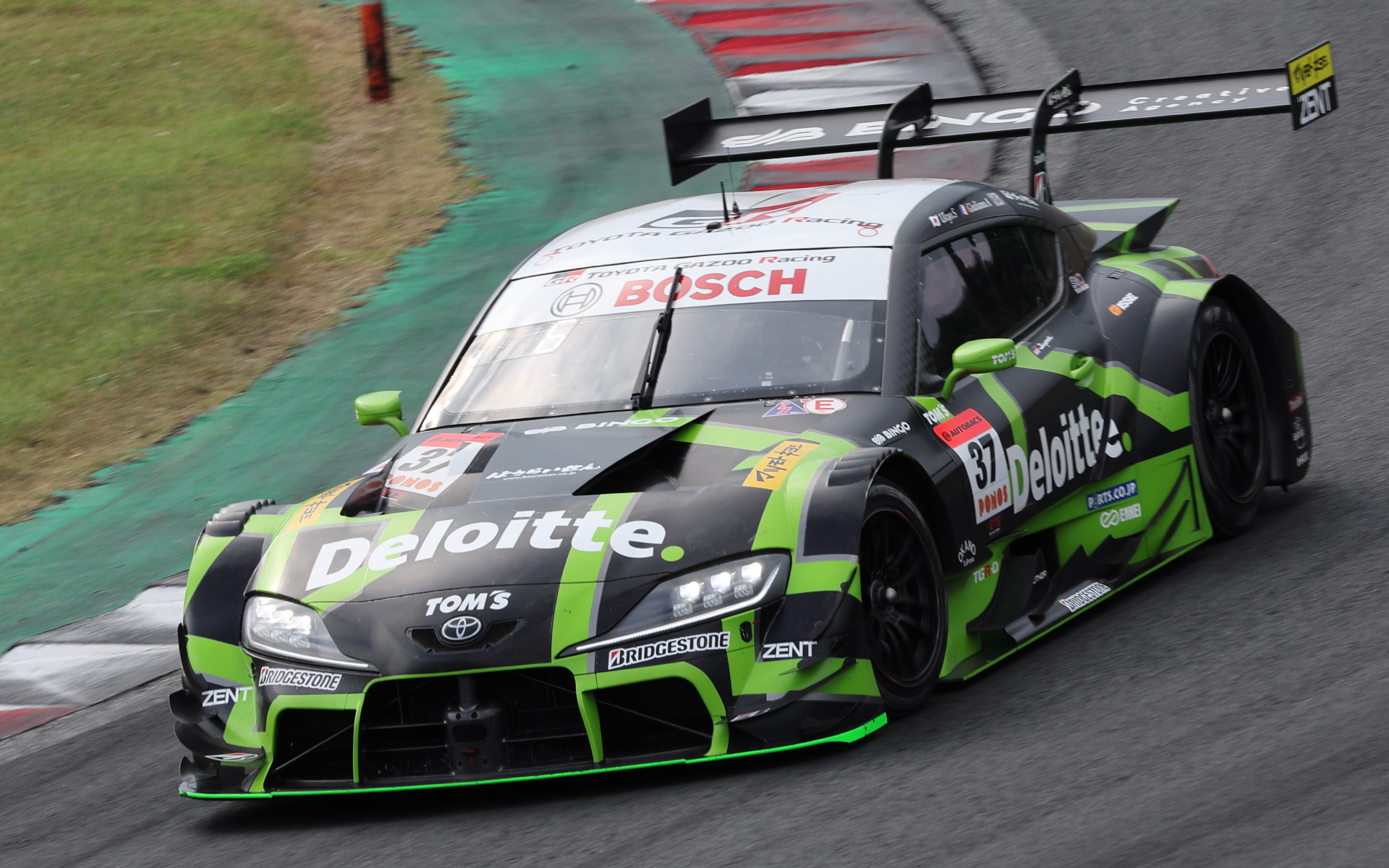 GT500の3位は37号車 Deloitte TOM'S GR Supra（笹原右京選手/BS）