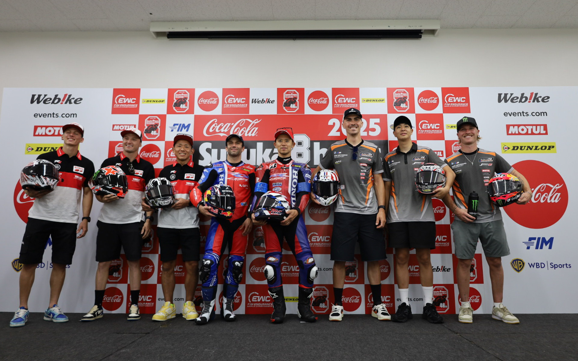 TOP10トライアル後の記者会見に臨んだ3チーム