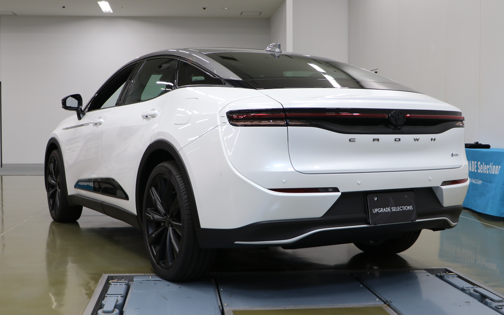 クラウン クロスオーバー