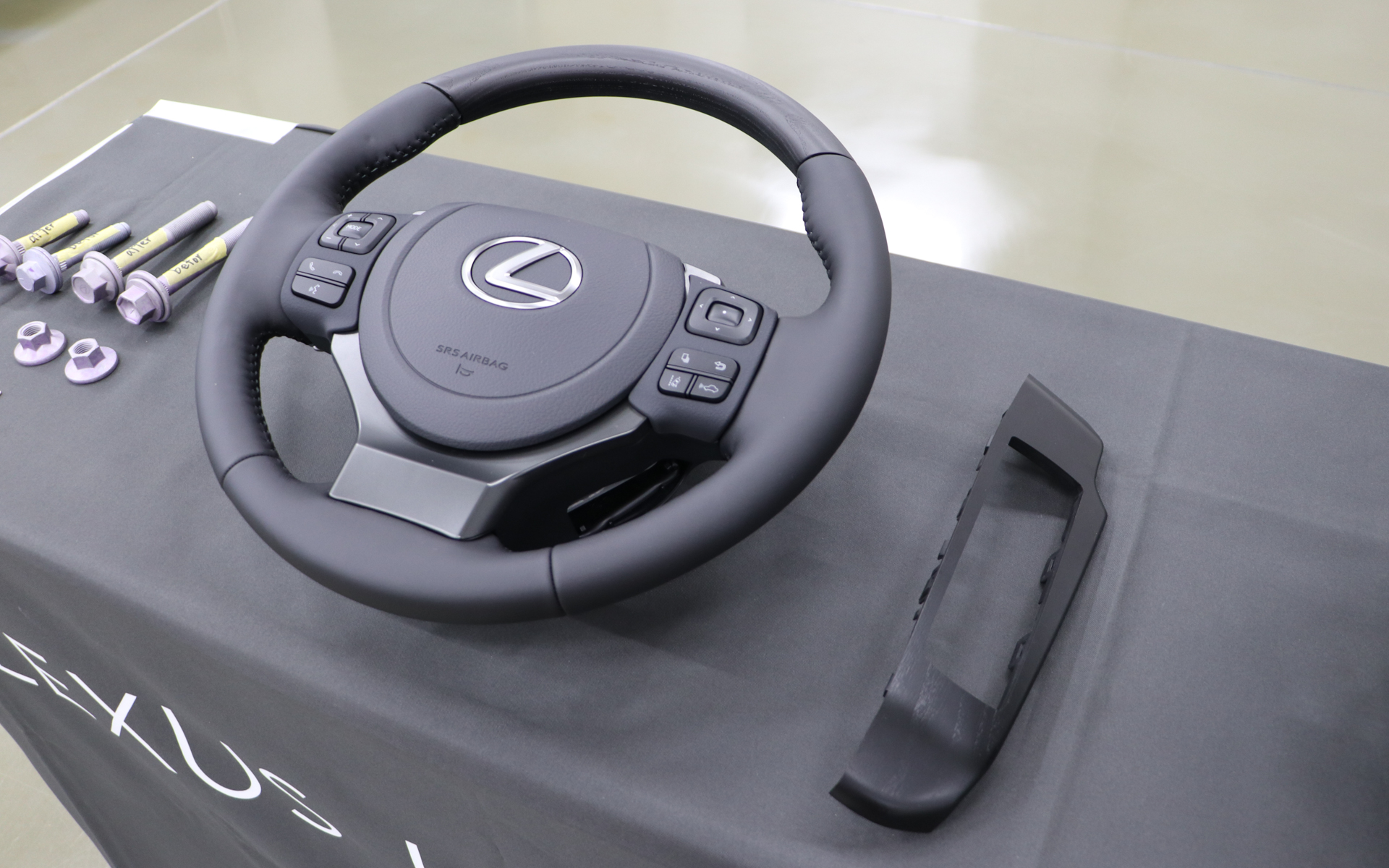 アッシュ墨ブラック