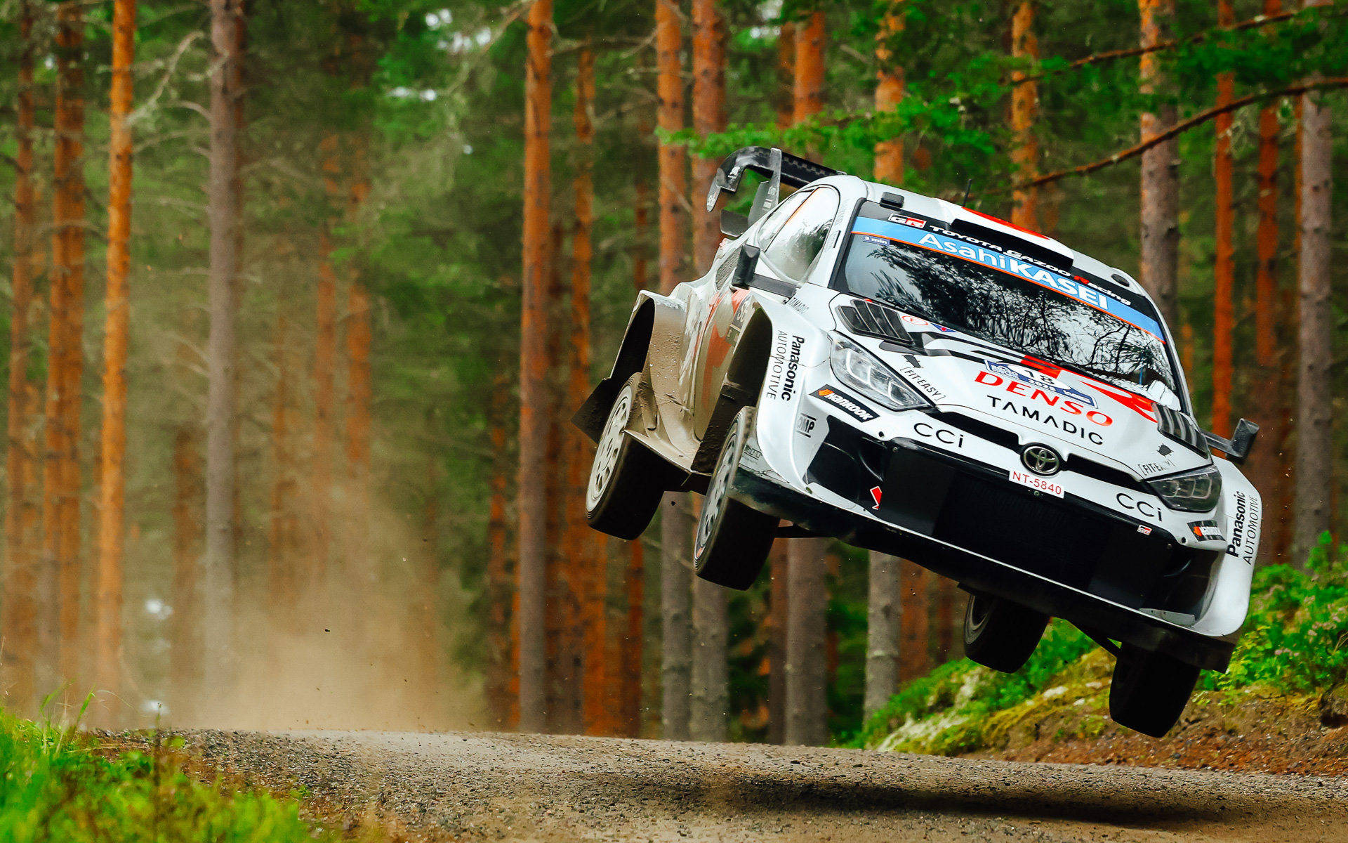 DAY3で2位に順位を上げた勝田貴元/アーロン・ジョンストン組（18号車 GRヤリス ラリー1）。DAY4では、SS19、SS20の2つのステージに挑む