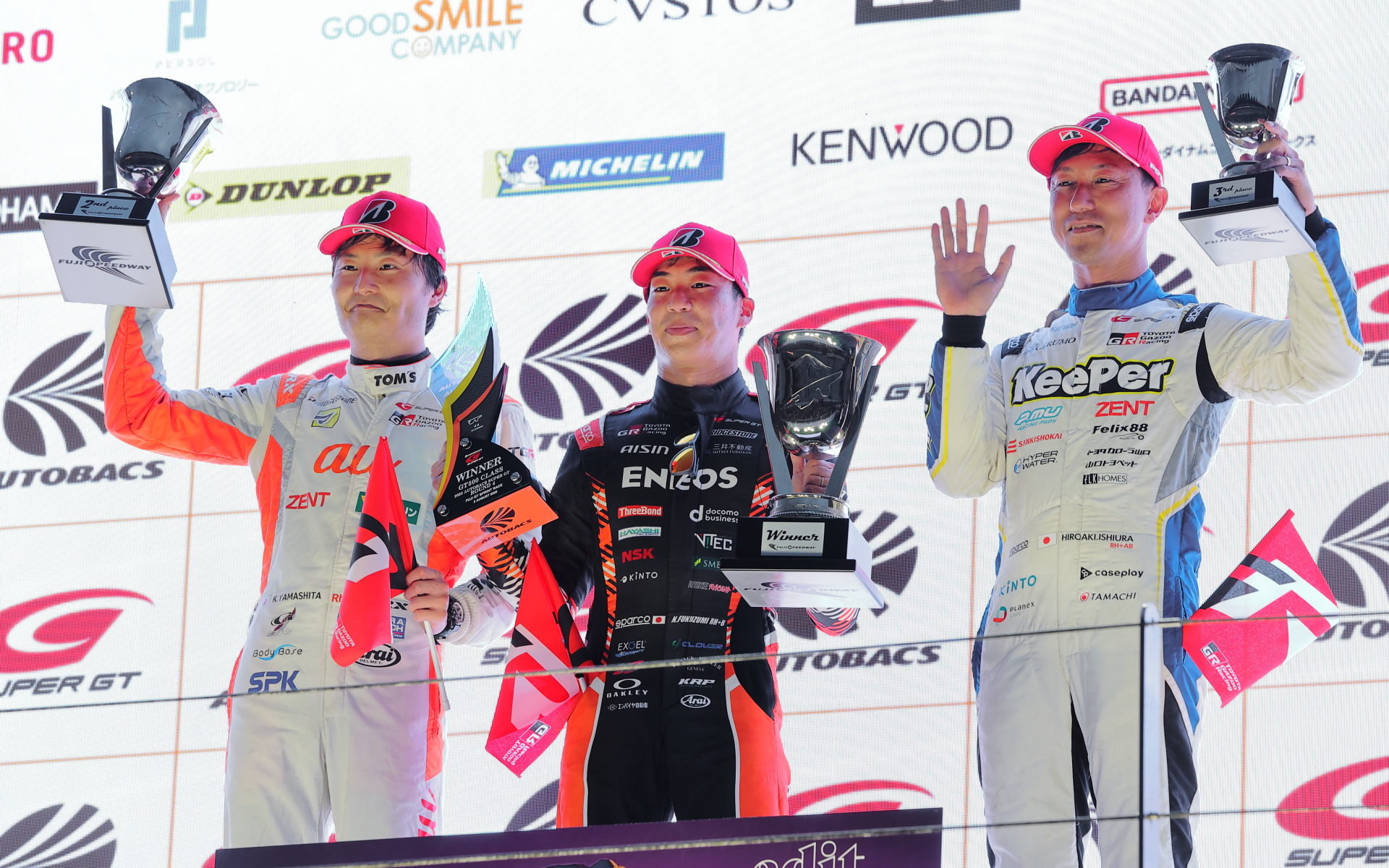 GT500レース2の表彰式の模様