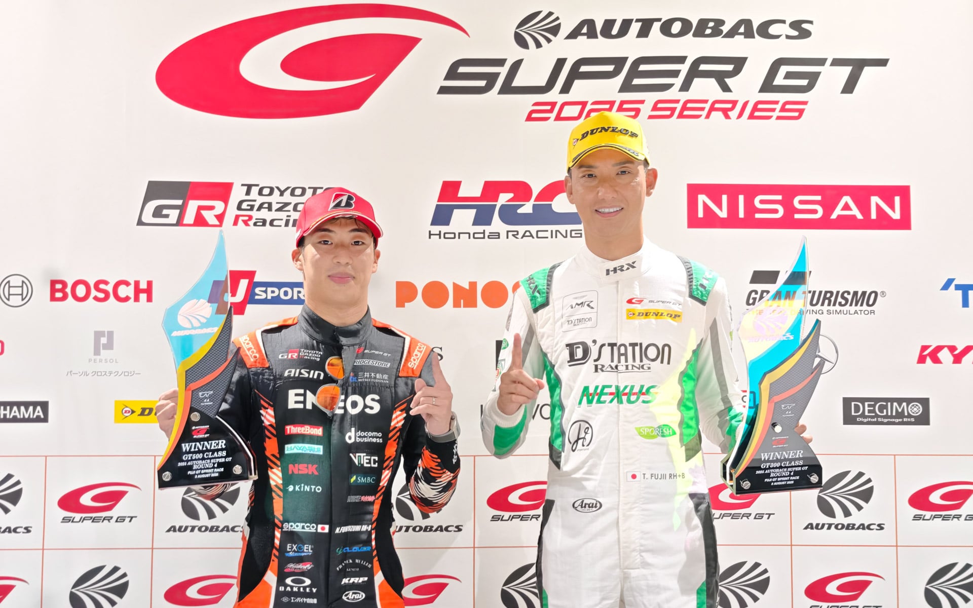 福住仁嶺選手（左）、藤井誠暢選手（右）