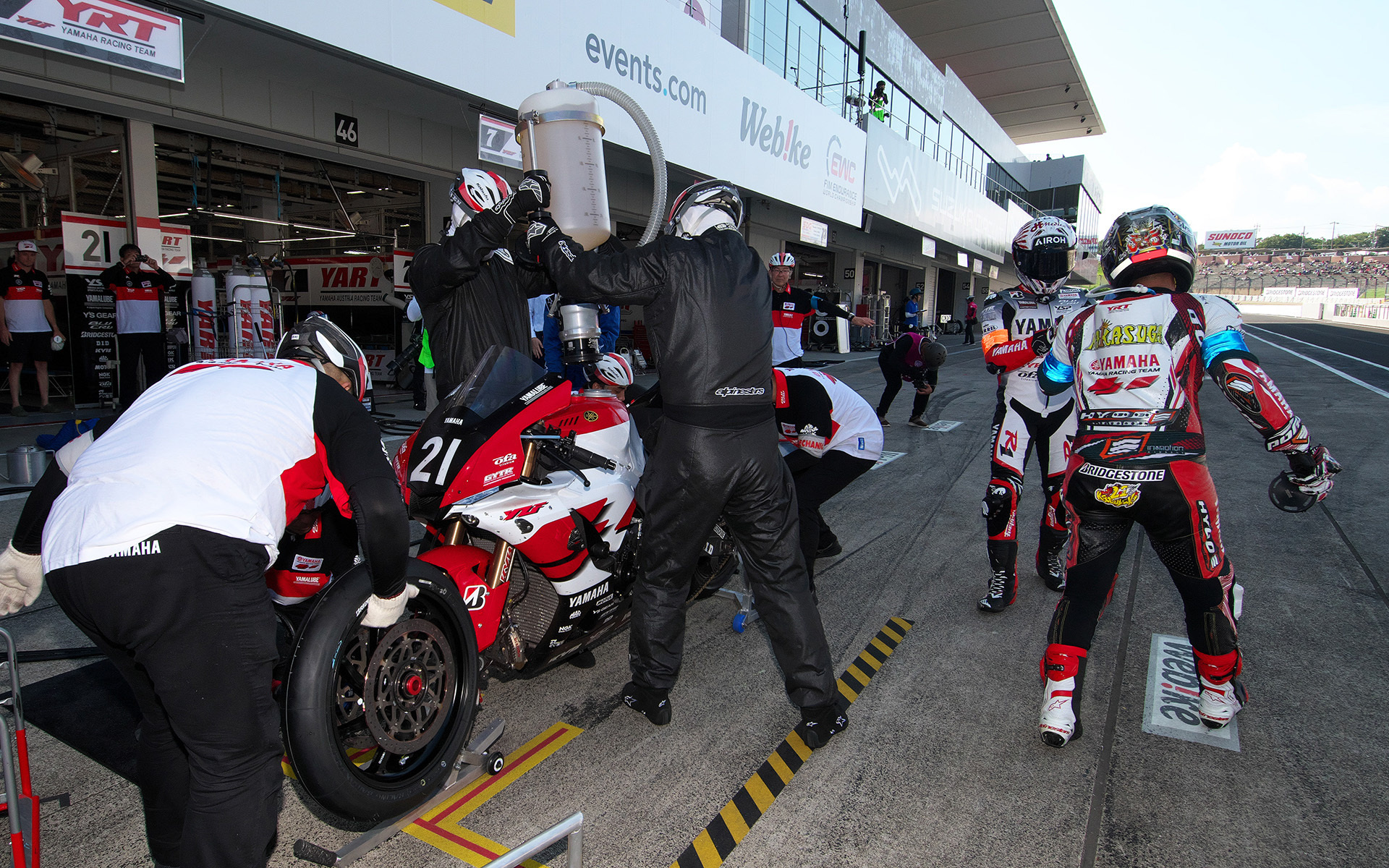 21号車は30号車との差をなかなか詰められない