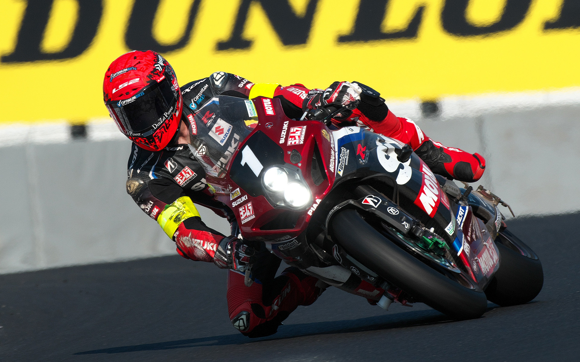 7ストップ作戦で3位を獲得した1号車YOSHIMURA SERT MOTUL