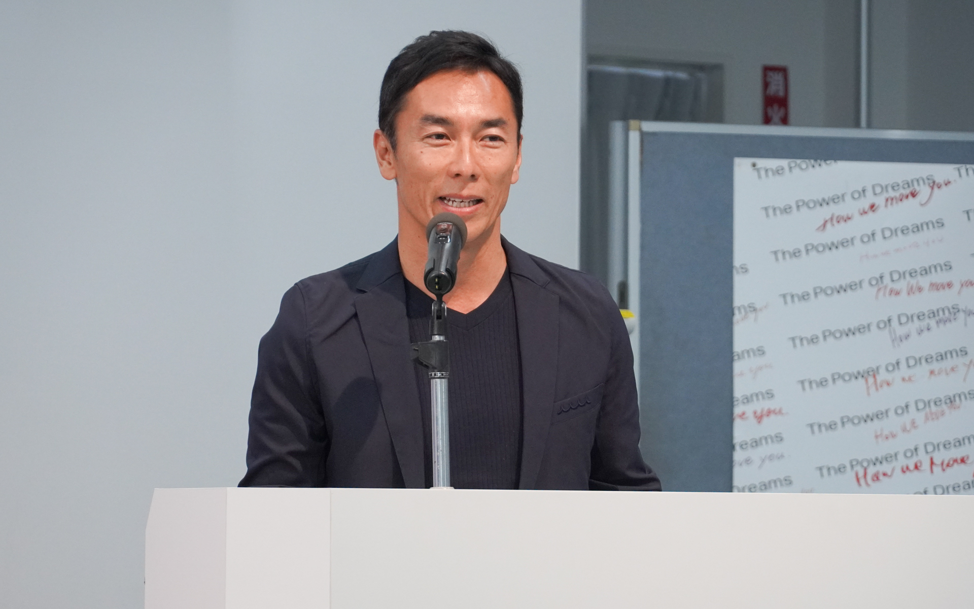 1号車ドライバーの佐藤琢磨選手