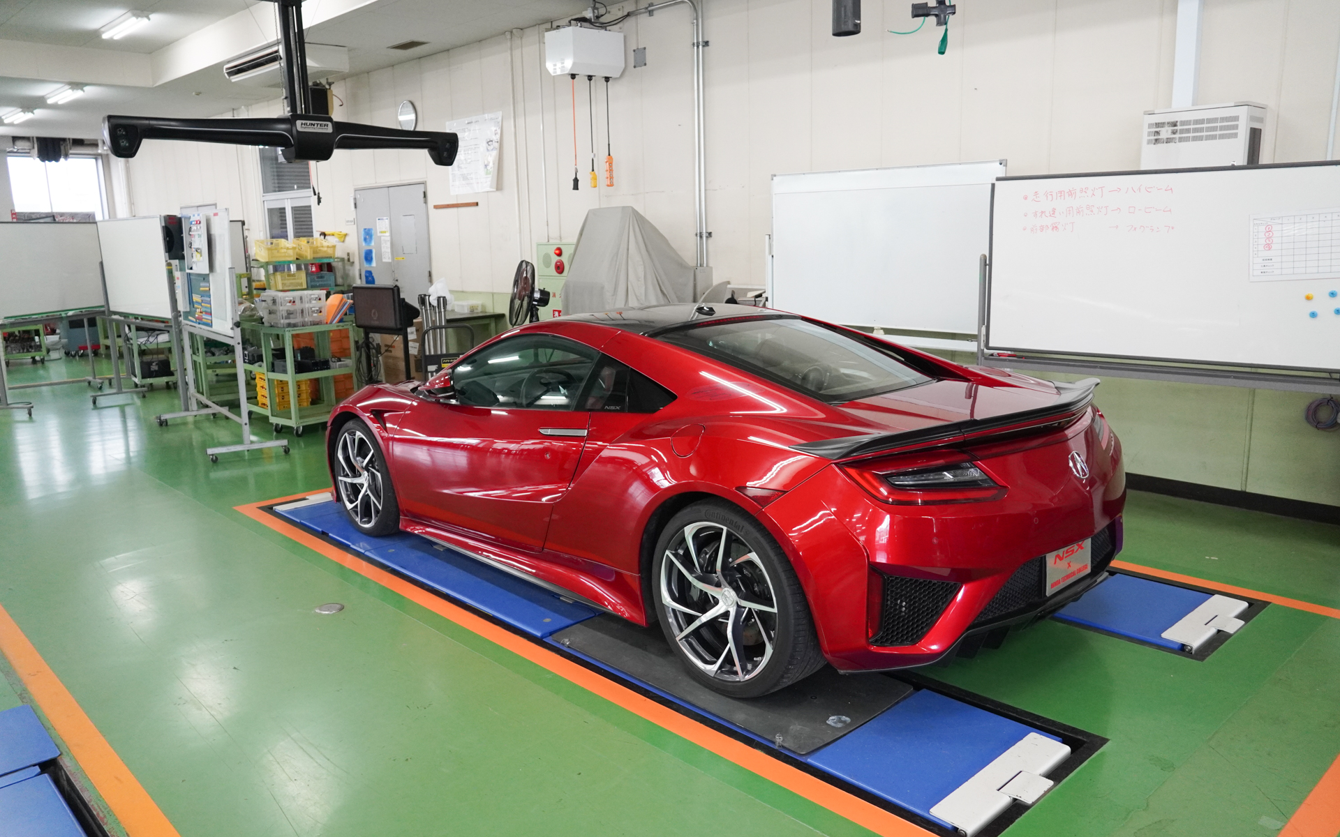 NSX PERFORMANCE DEALERと同等の整備環境がある
