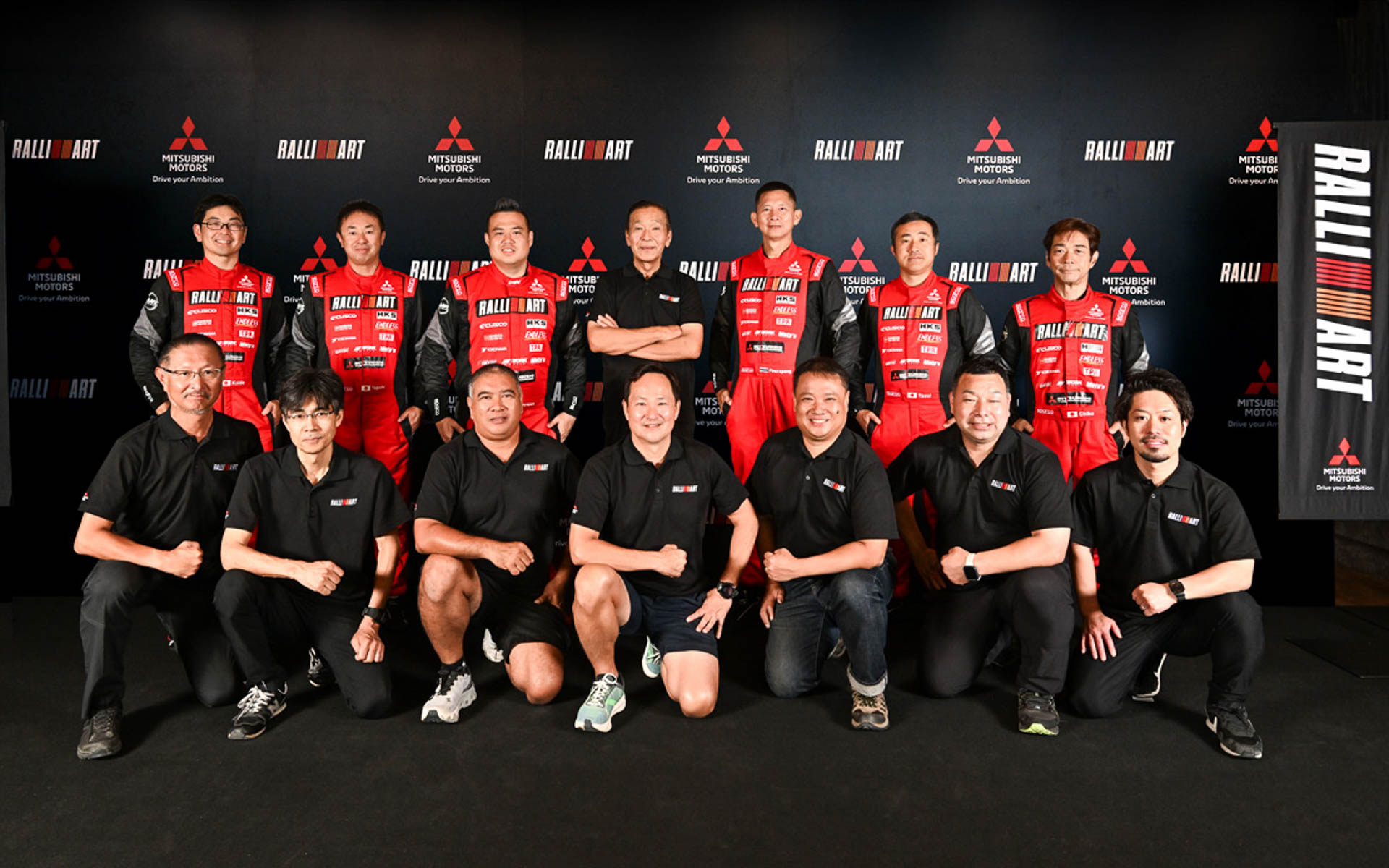 チーム三菱ラリーアートのメンバー
