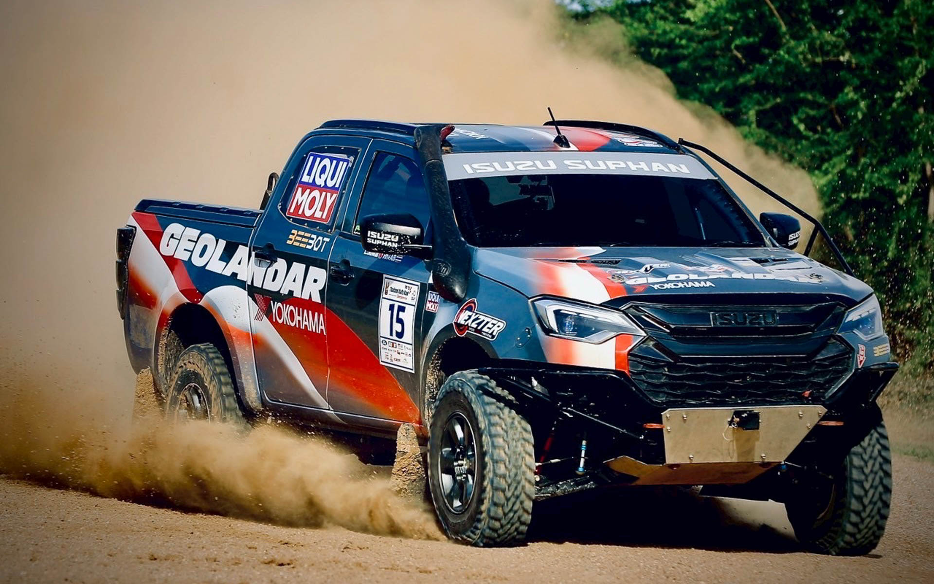 参戦車両のいすゞ「D-Max」