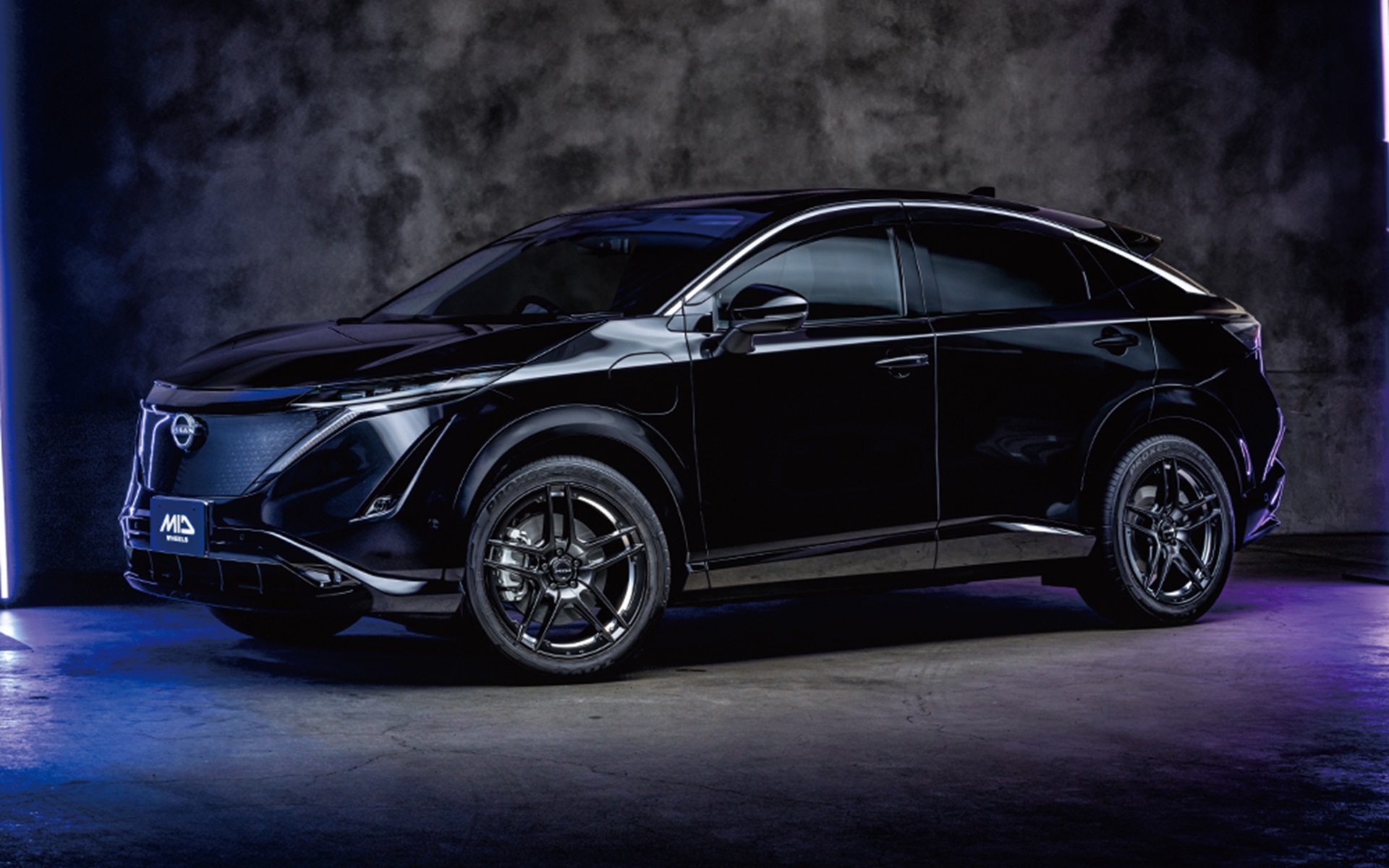 日産アリア×TW025装着イメージ