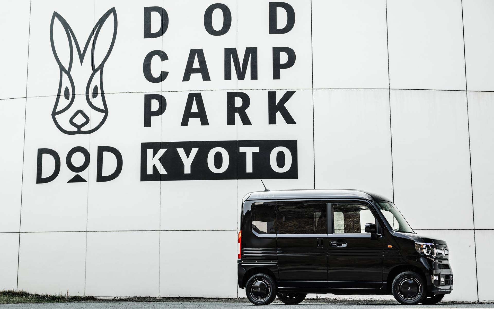 アウトドアブランド「DOD」とマルカサービスの「MID WHEELS」のコラボレーションが実現した