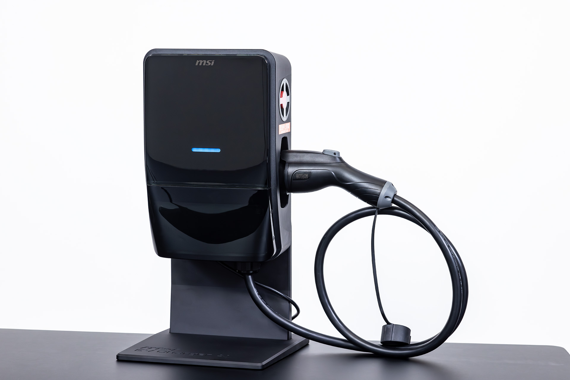 MSIの6kW普通充電器「EV Life」