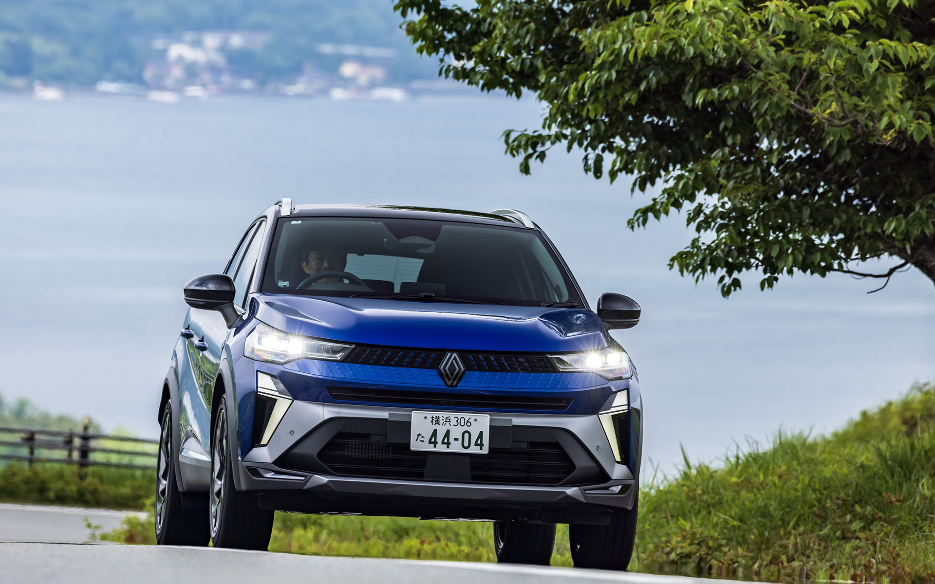 キャプチャー エスプリ アルピーヌ マイルドハイブリッド