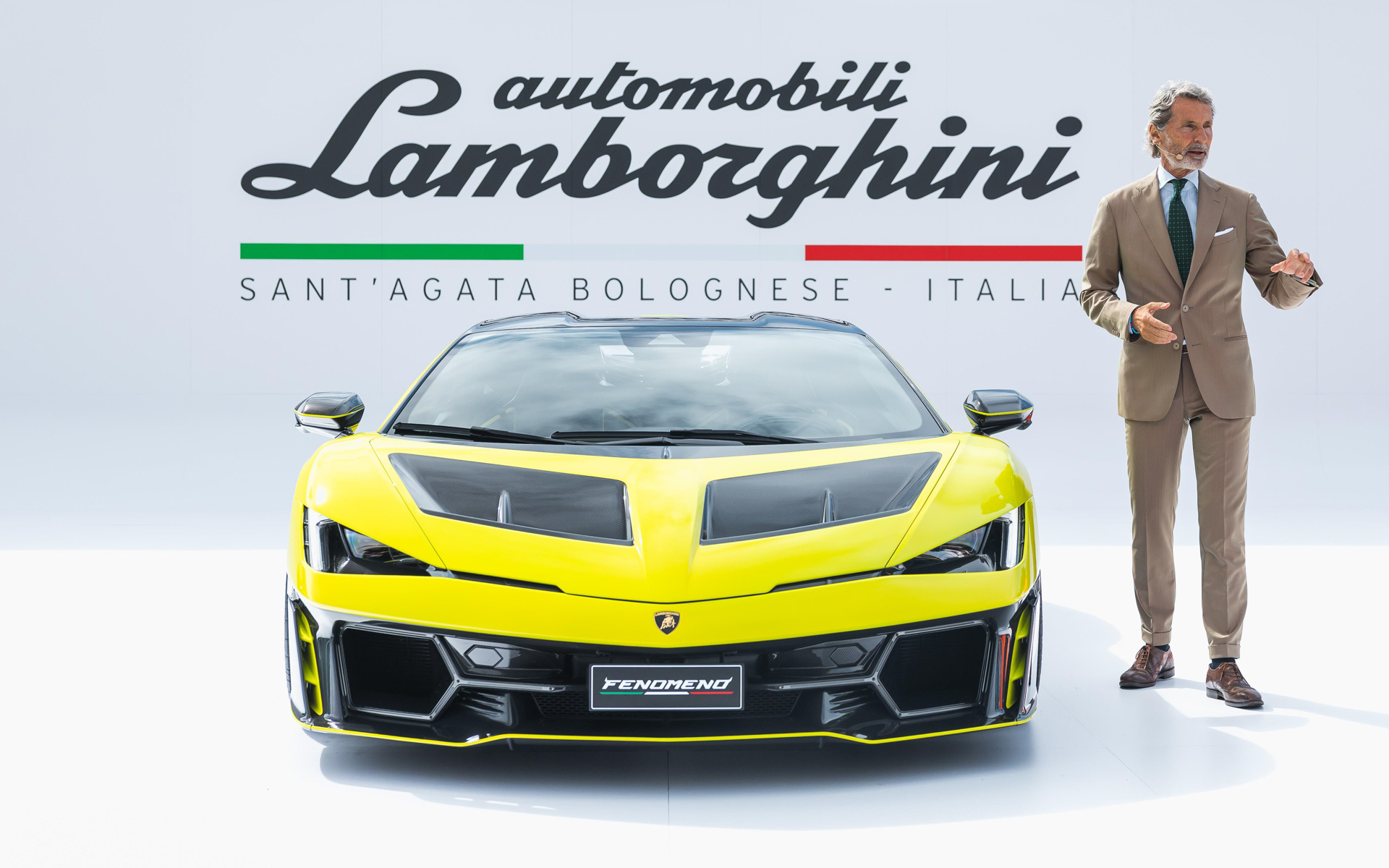 米ぺブルビーチで開催の「モントレー・カー・ウィーク2025」で発表された「Fenomeno」