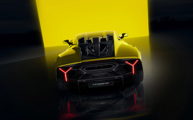 ランボルギーニ、V12エンジン搭載の29台限定モデル「Fenomeno」発表