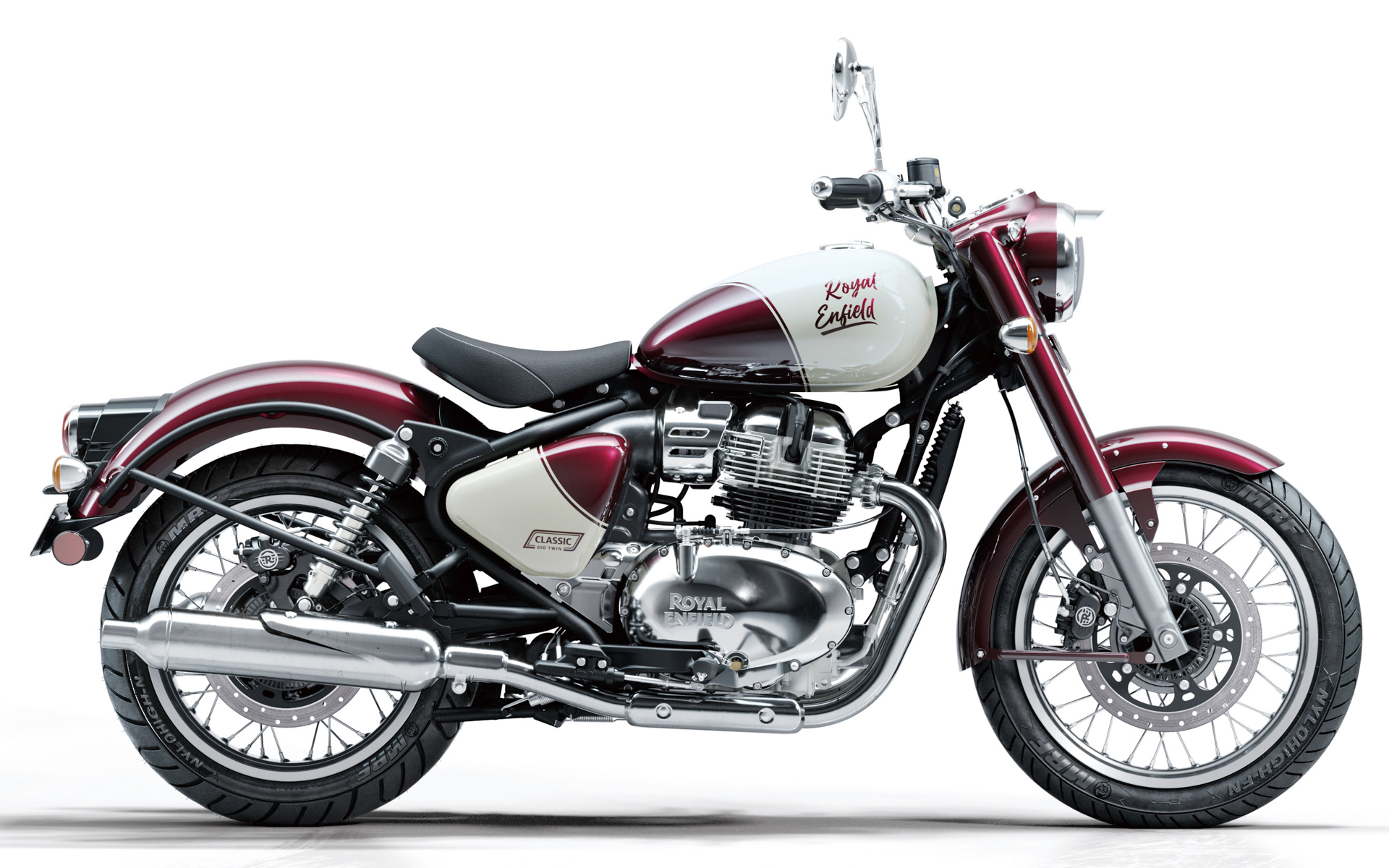 新型クラシック650 Base（ヴァラム・レッド）