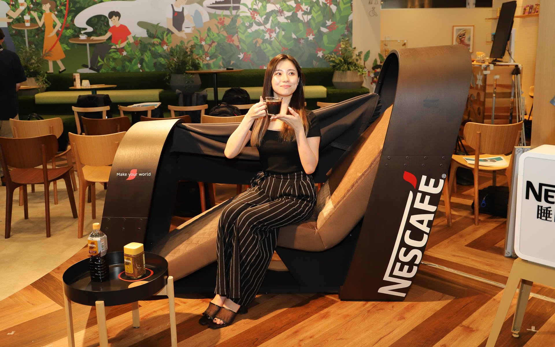 体験の最初にコーヒーでカフェインを摂取