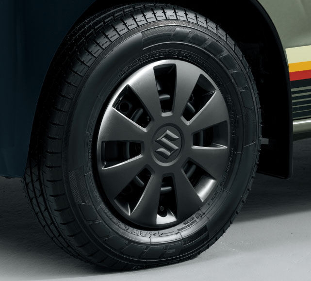 フルホイールキャップ（ガンメタリック塗装）