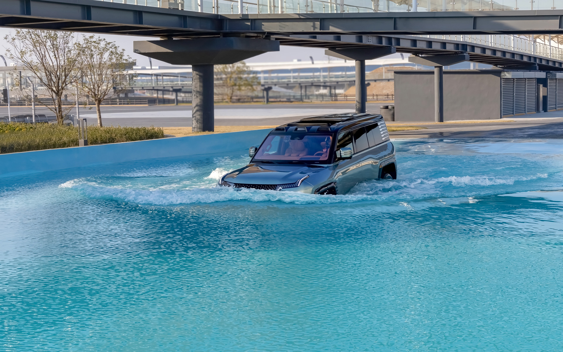 全長70mの「渡河プール」