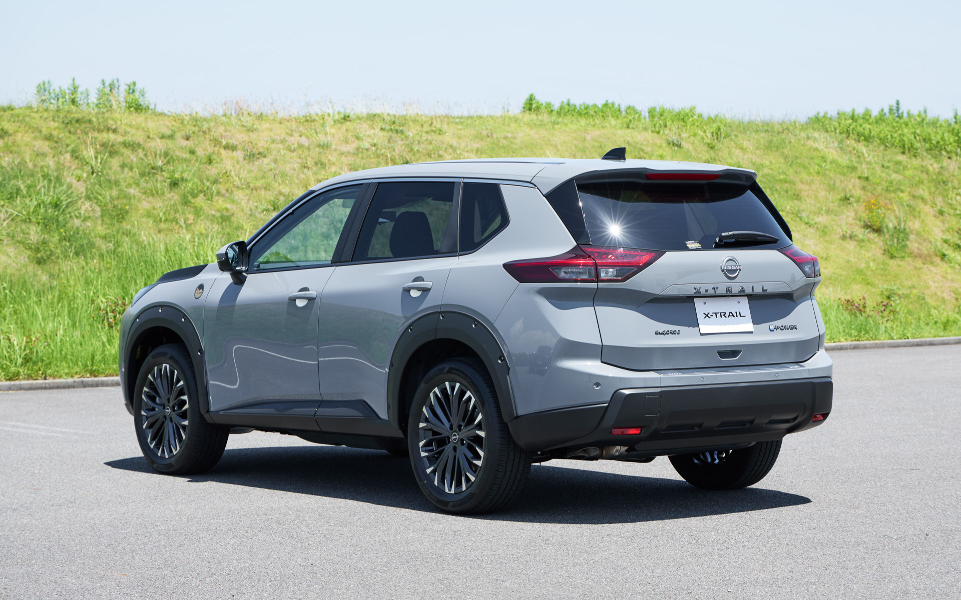 アクセサリーパッケージ「SOTOASOBI パッケージ」装着車