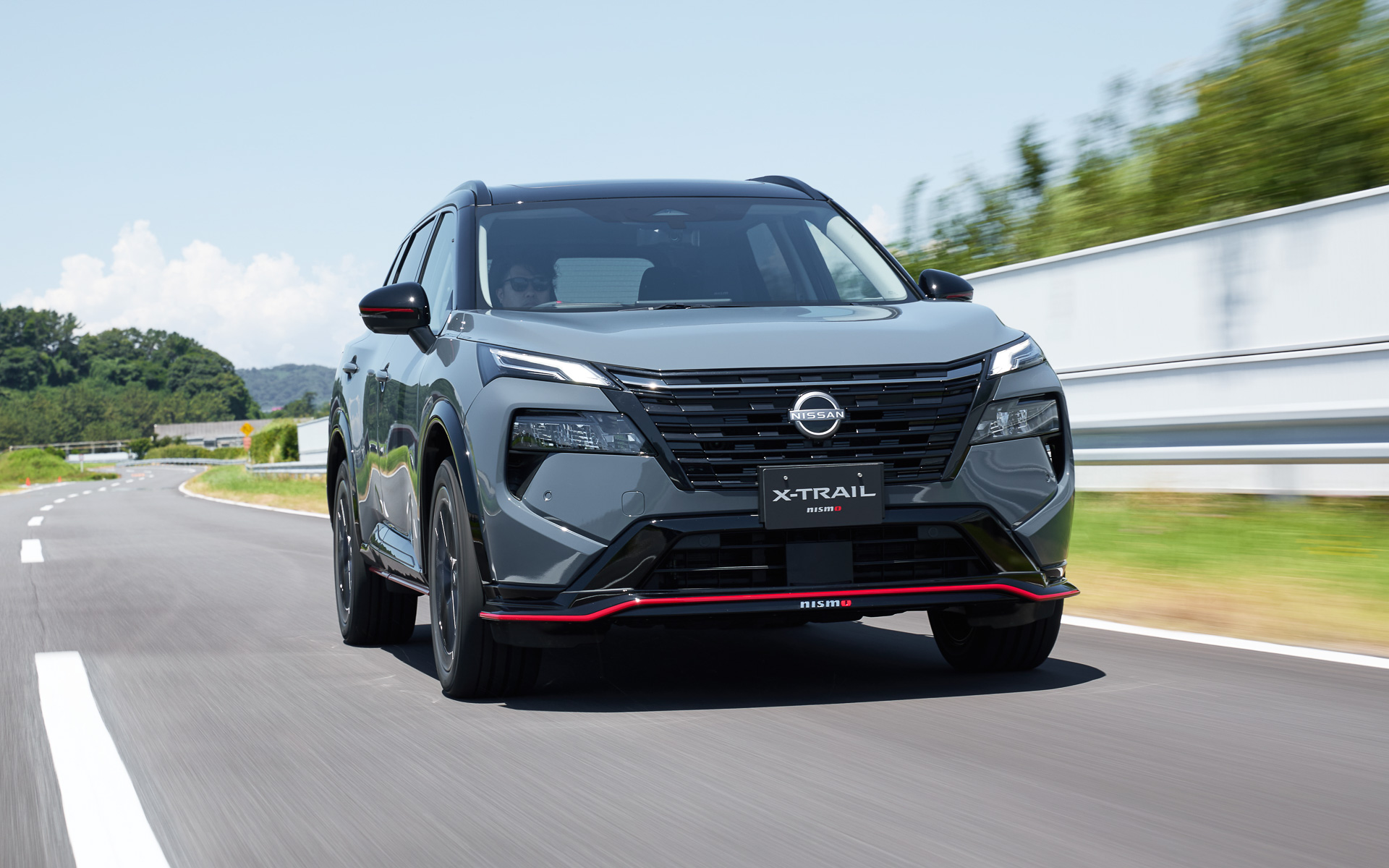 新型「エクストレイル NISMO」